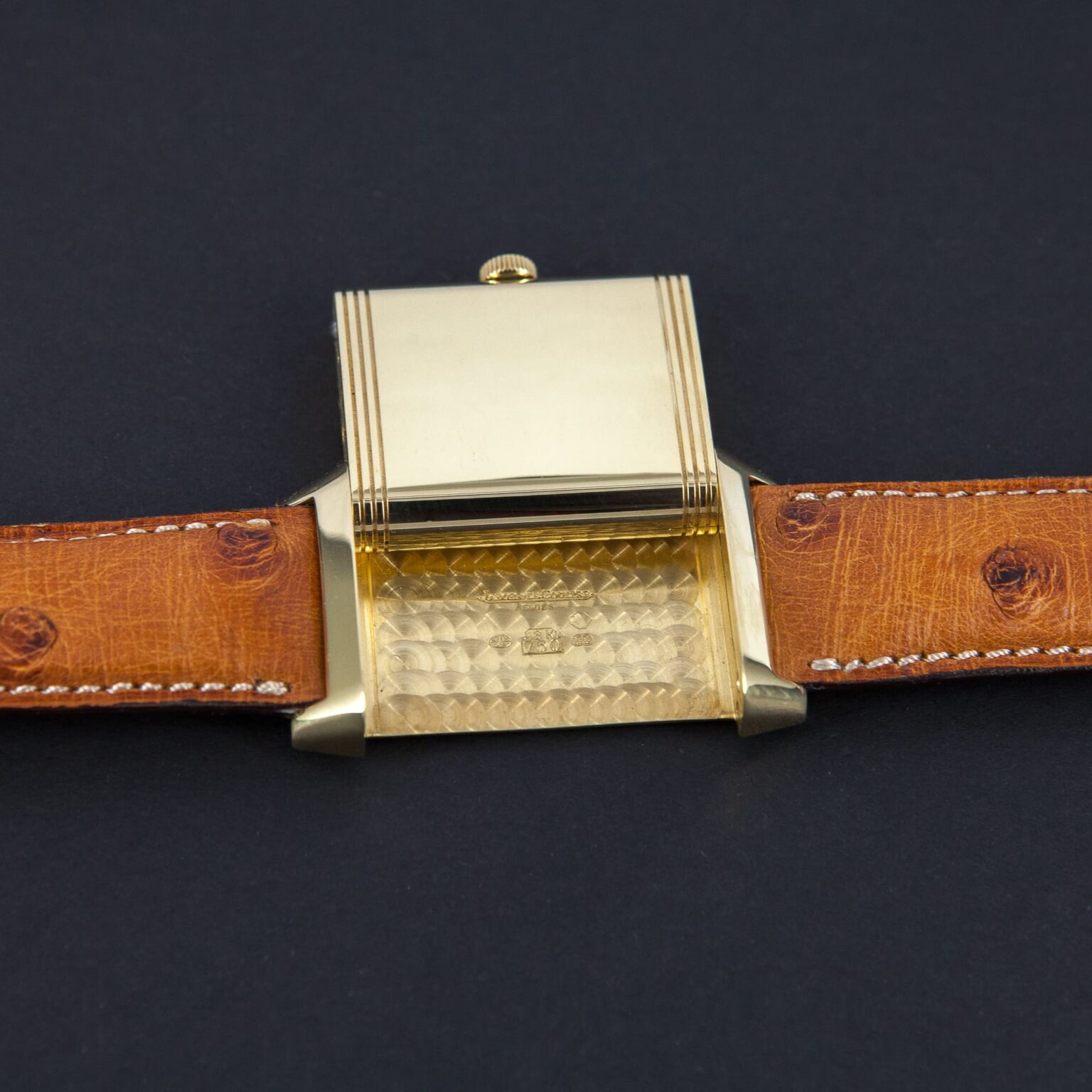 18k_JLC_Reverso_Classique-4.jpg