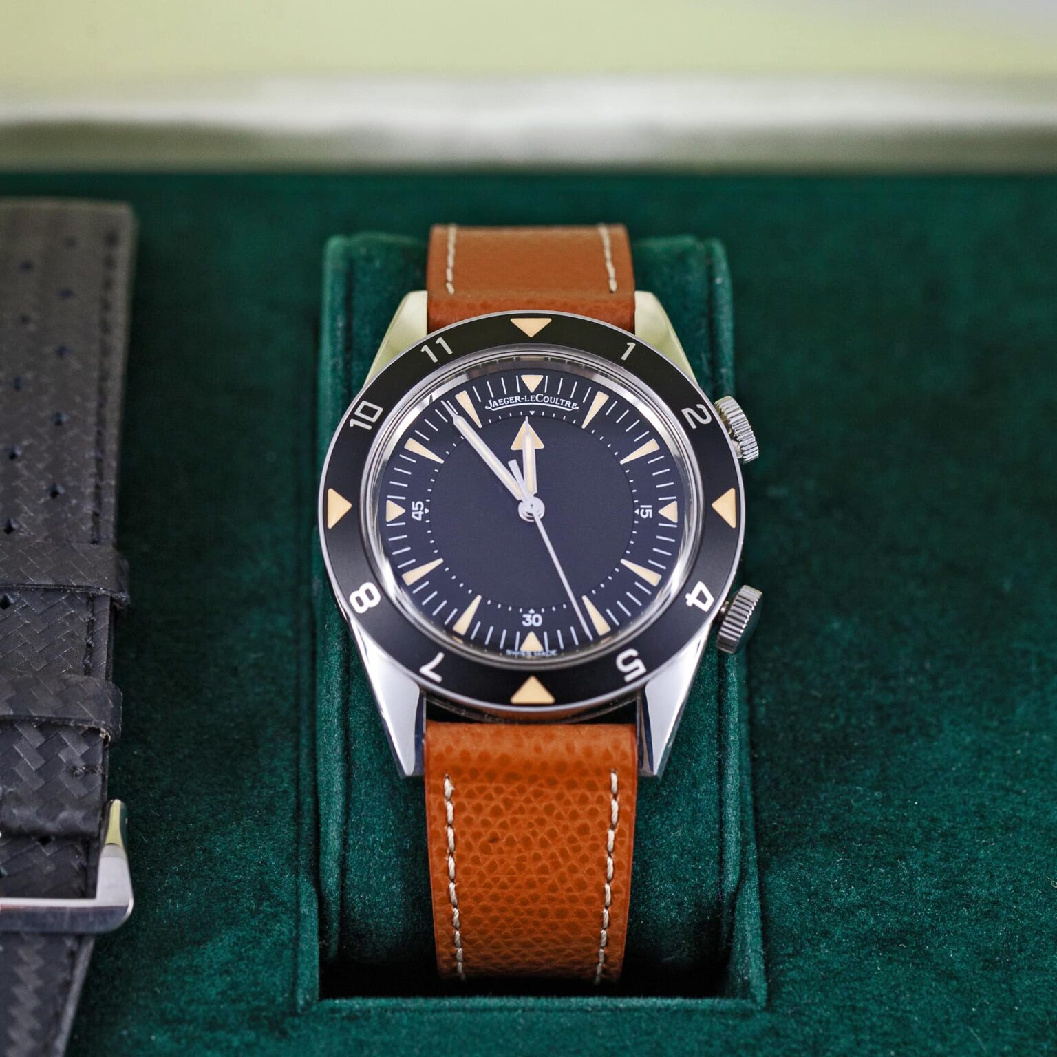 Jaeger-LeCoultre_Tribute_to_Deep_Sea_Alarm-2.jpg