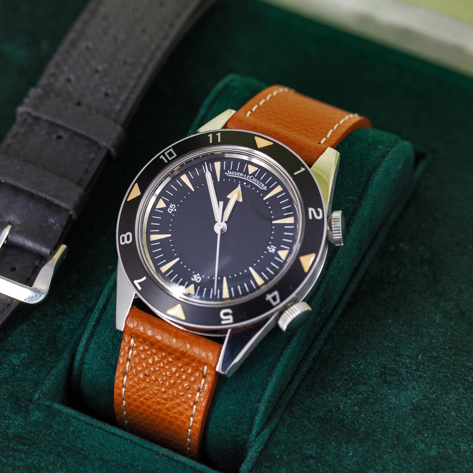 Jaeger-LeCoultre_Tribute_to_Deep_Sea_Alarm-3.jpg