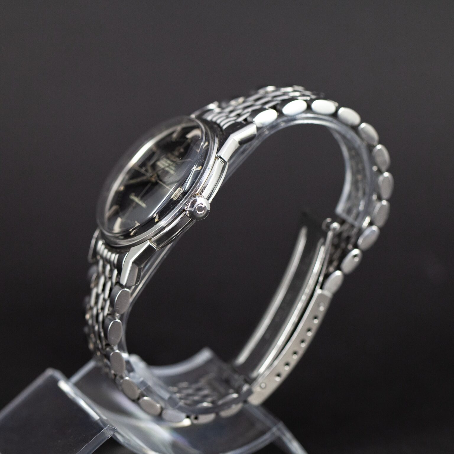 Omega_Constellation_Pie-Pan_musta-3.jpg