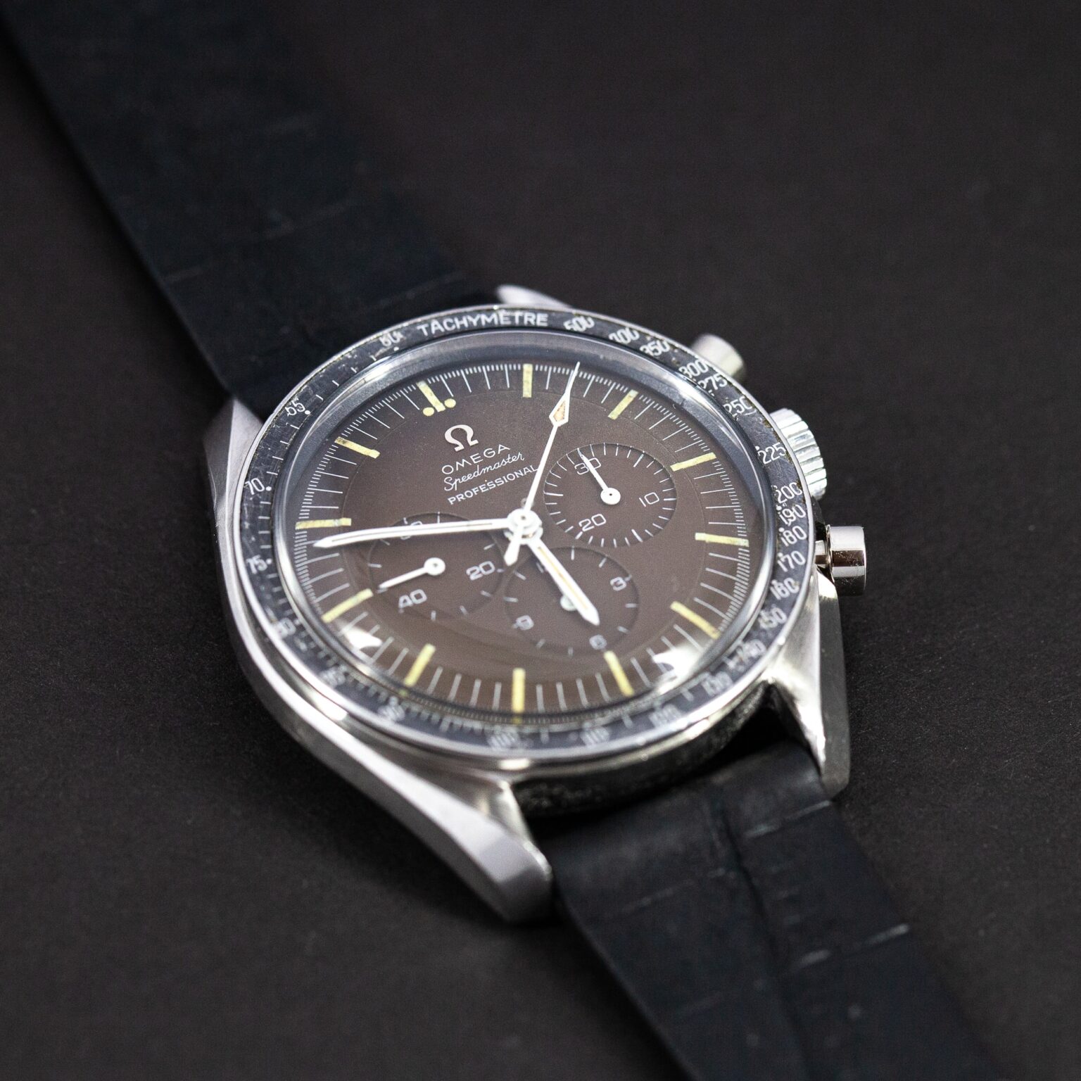 Omega_Speedmaster_105.012-65-3.jpg