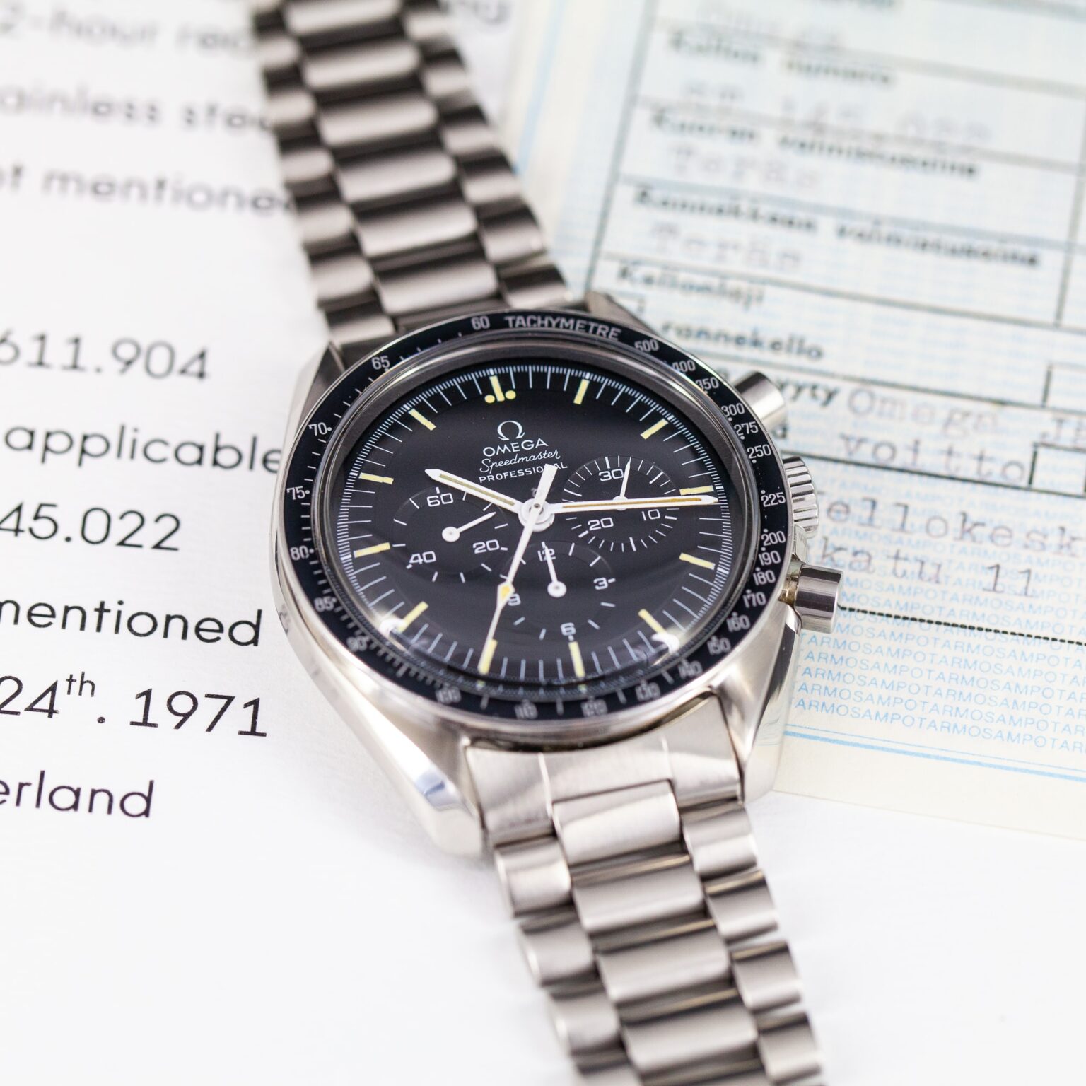 Omega_Speedmaster_1971_palkintokello-11.jpg