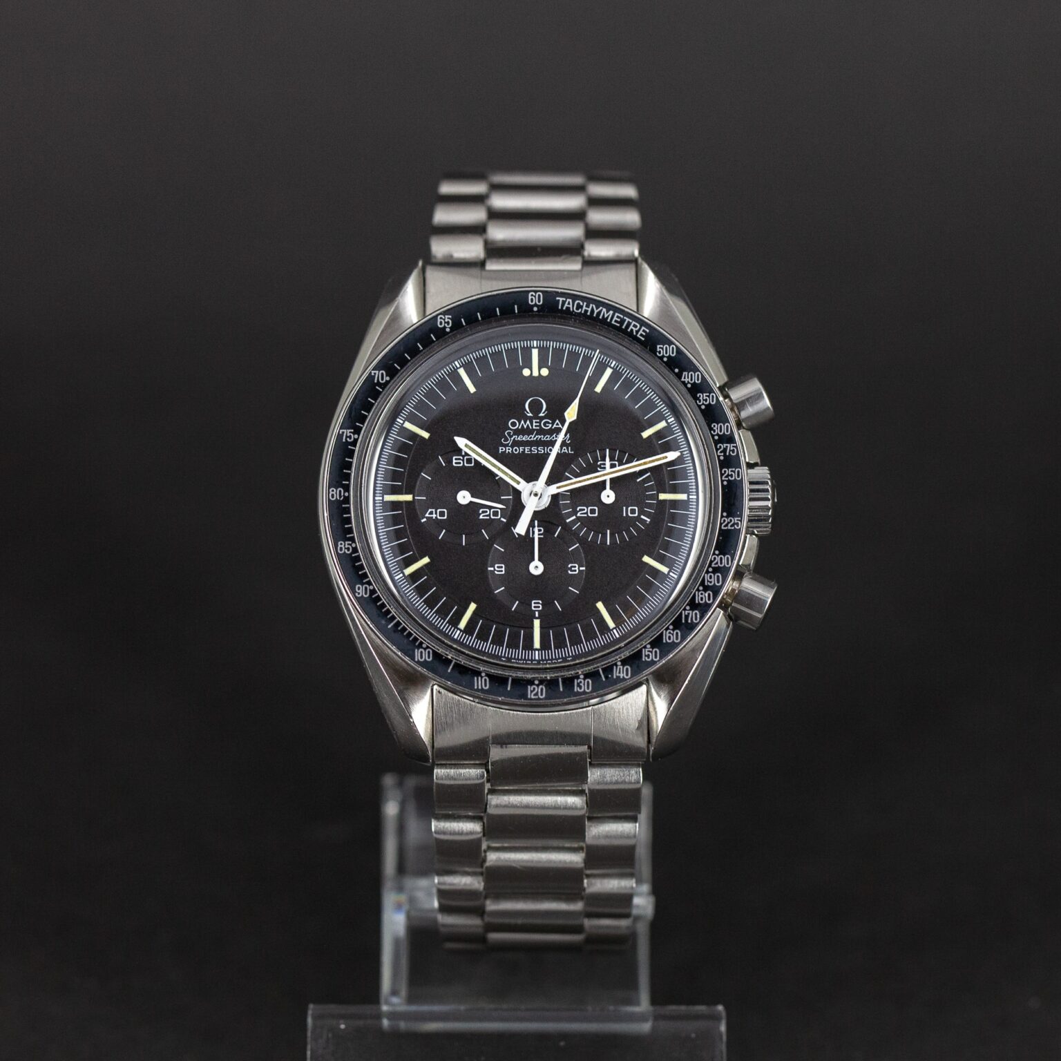 Omega_Speedmaster_1971_palkintokello-4.jpg