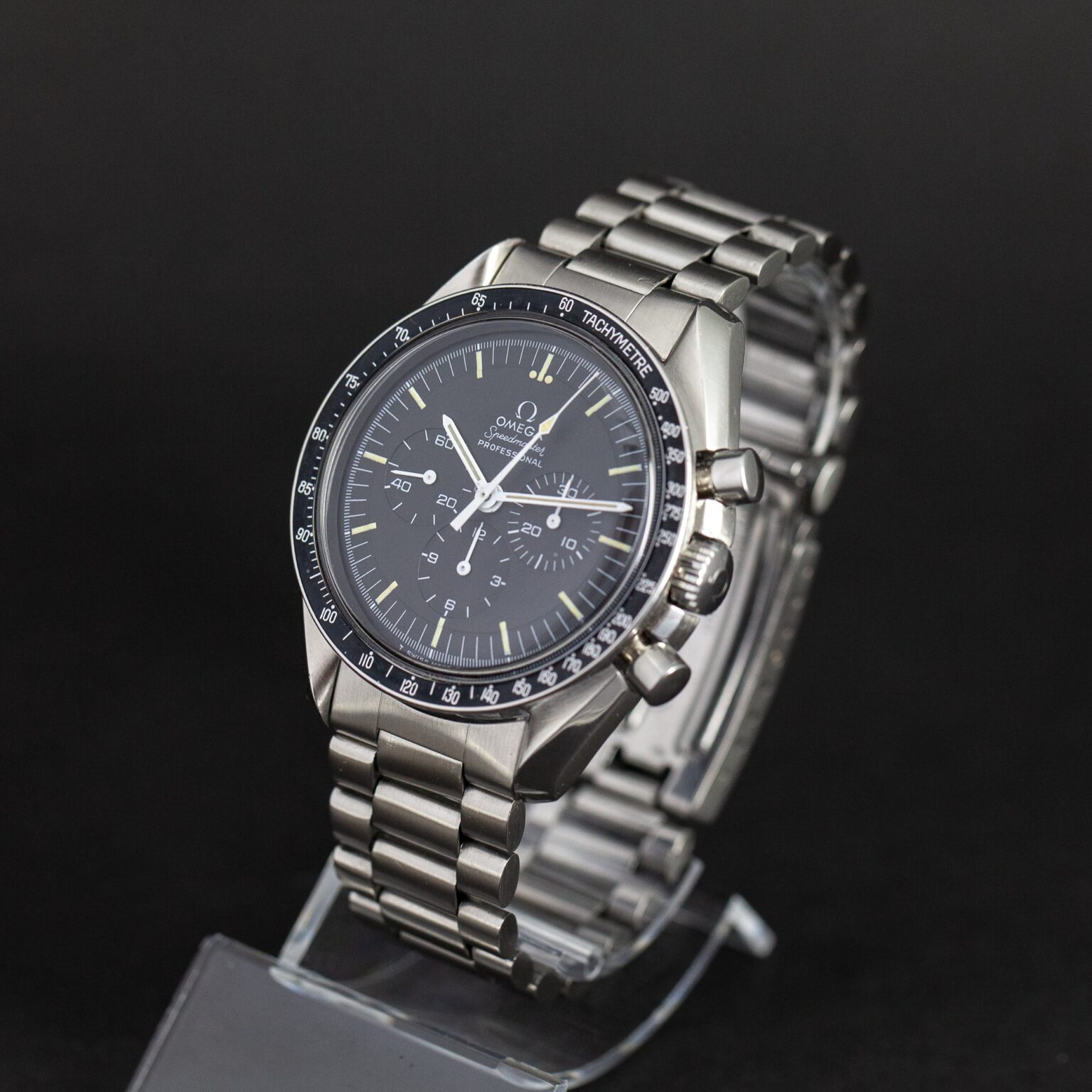 Omega_Speedmaster_1971_palkintokello-5.jpg