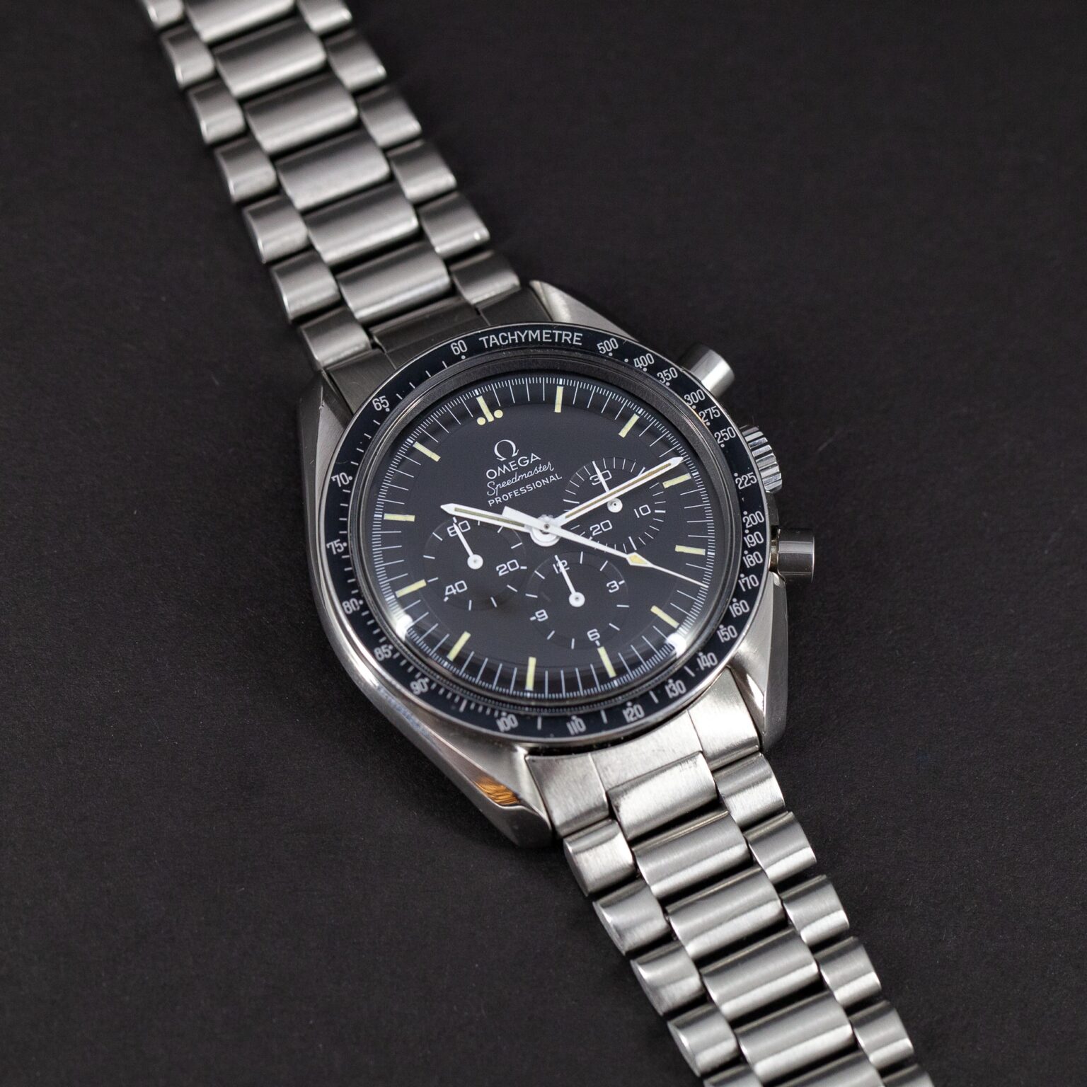 Omega_Speedmaster_1971_palkintokello-7.jpg