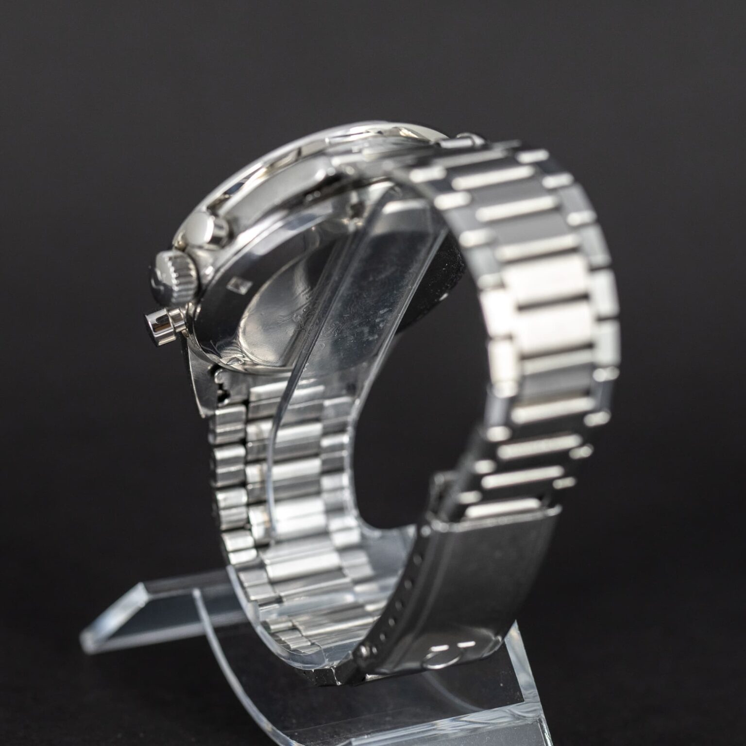 Omega_Speedmaster_64_Ed_White-4-1.jpg