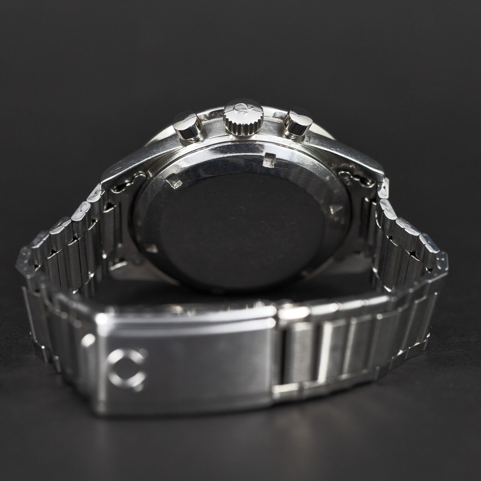 Omega_Speedmaster_64_Ed_White-6-1.jpg