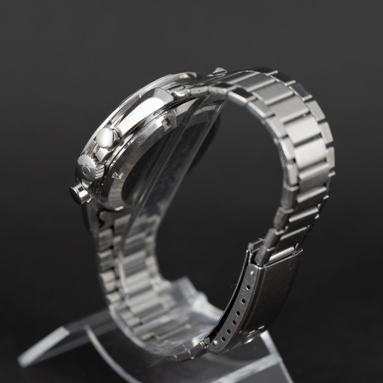 Omega_Speedmaster_65_ruskea-4.jpg