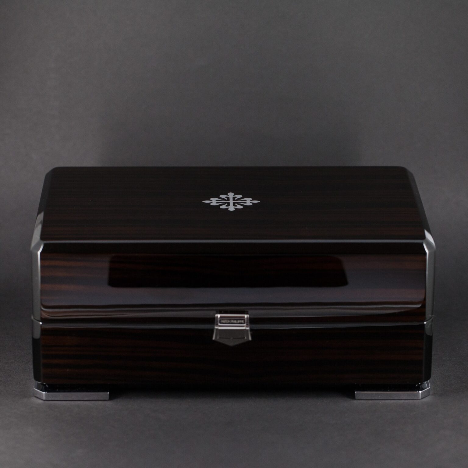 Patek_Philippe_5167A-1.jpg