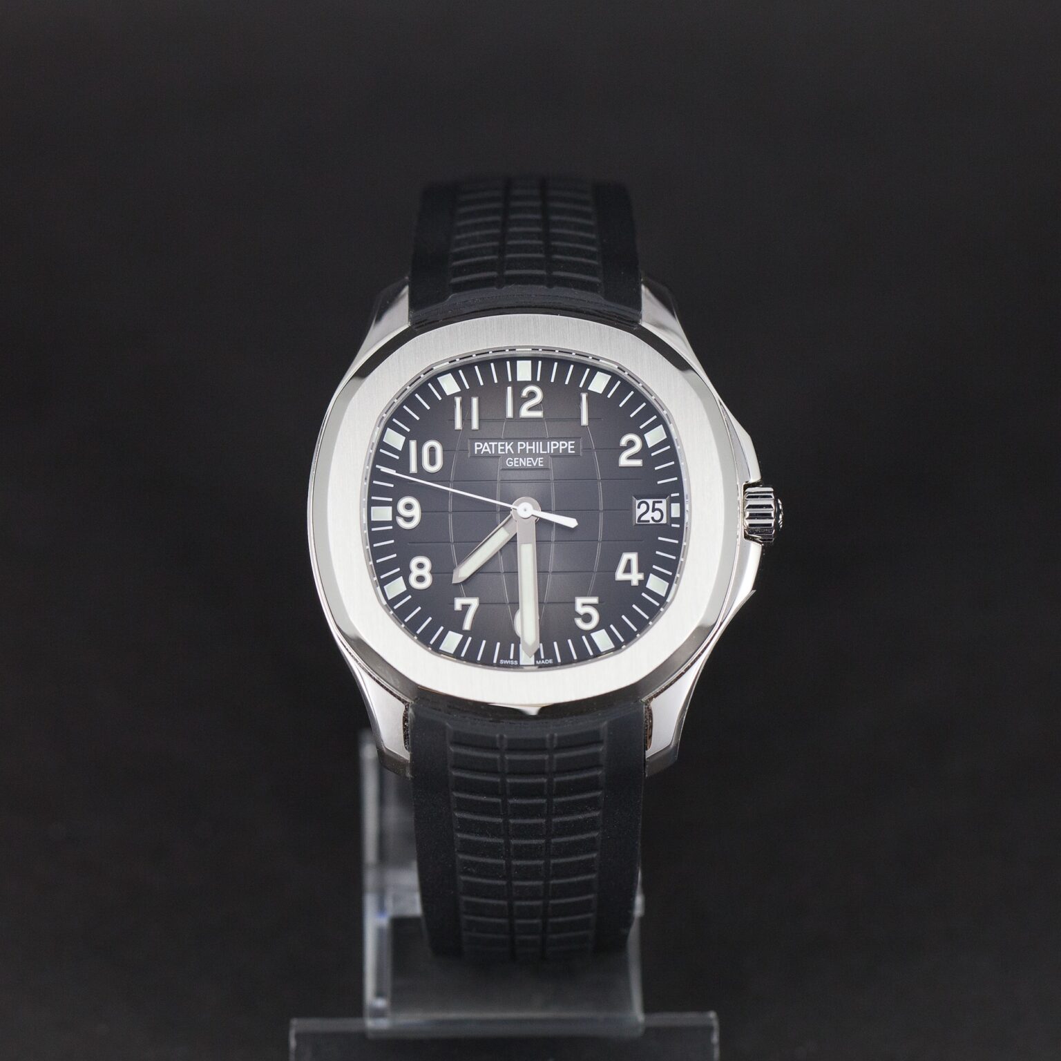 Patek_Philippe_5167A-10.jpg