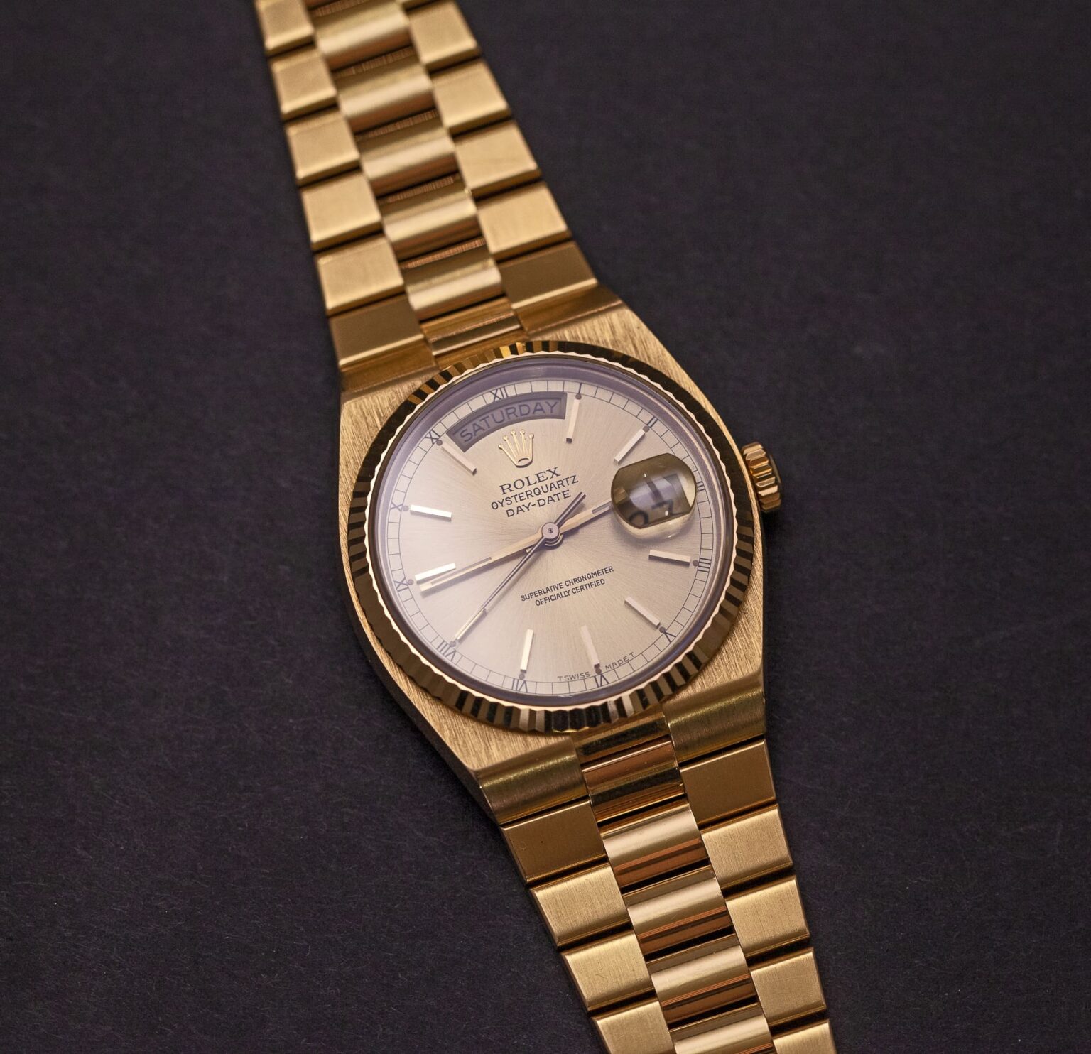 Rolex_18k_Oysterquarz-1.jpg