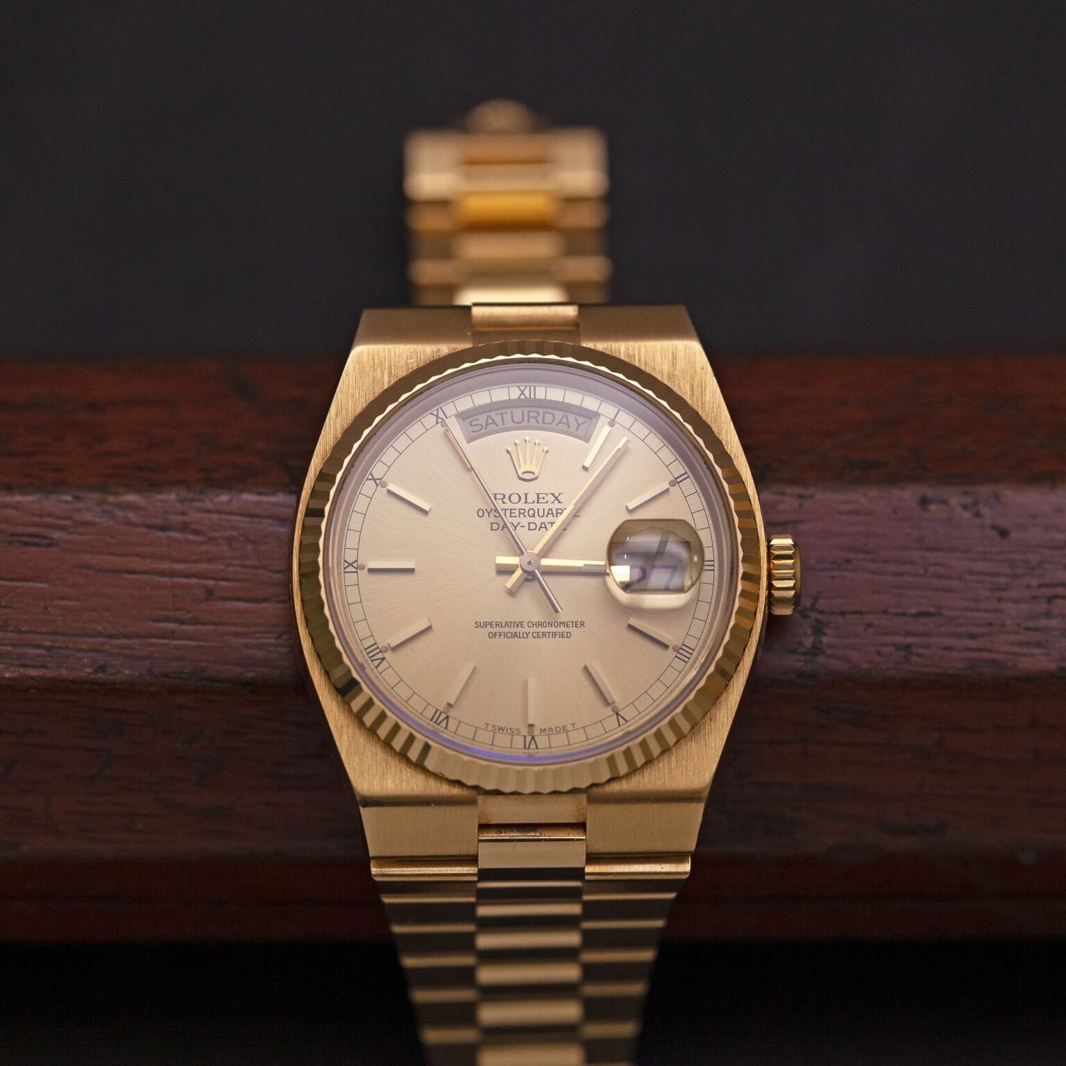 Rolex_18k_Oysterquarz-2.jpg