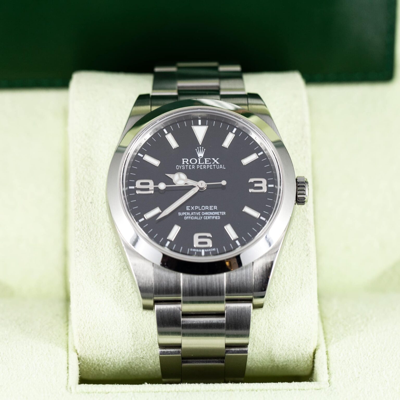 Rolex_Explorer_39_2012-2.jpg