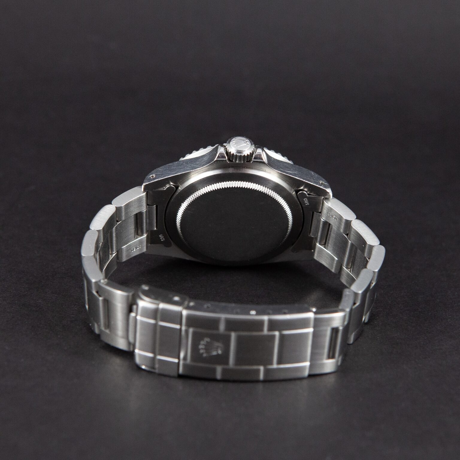 Rolex_Submariner_1680_1977-3.jpg