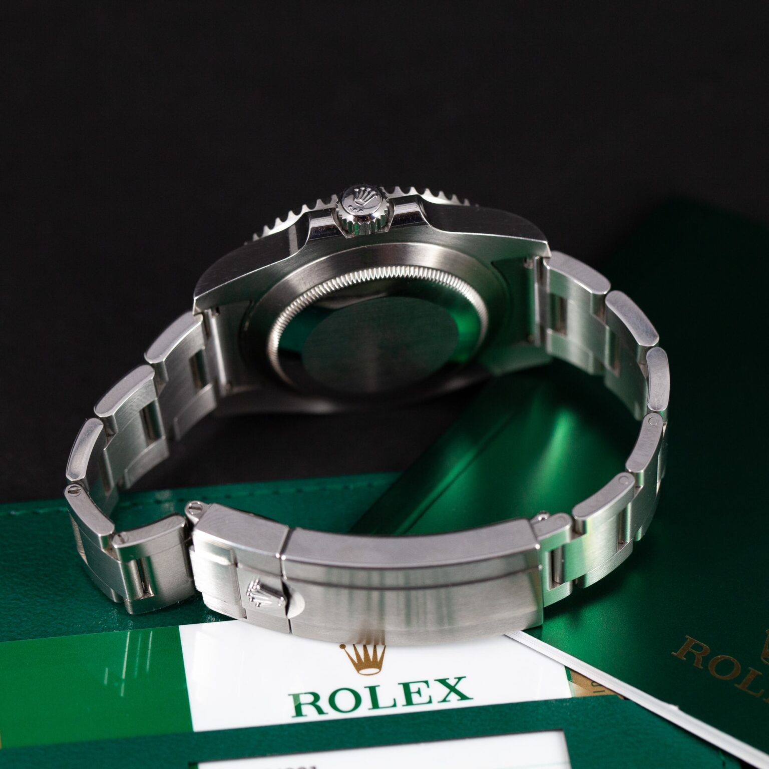 Rolex_Submariner_Hulk-5.jpg