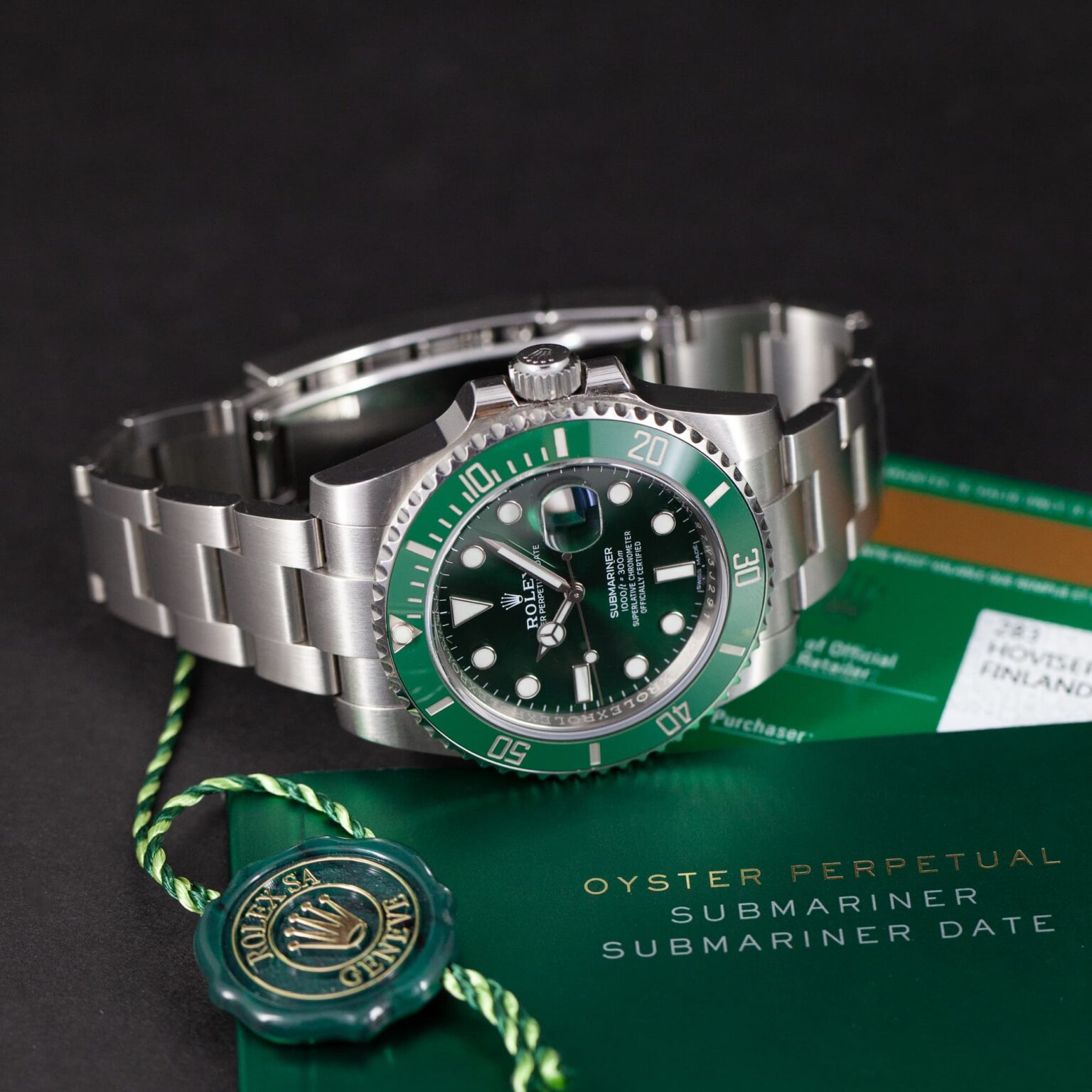 Rolex_Submariner_Hulk-6.jpg