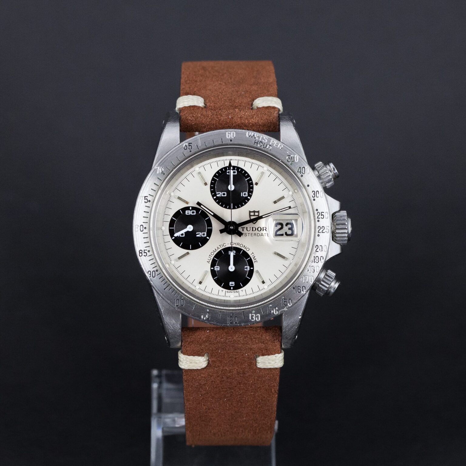 Tudor_Big_Block-2-2.jpg