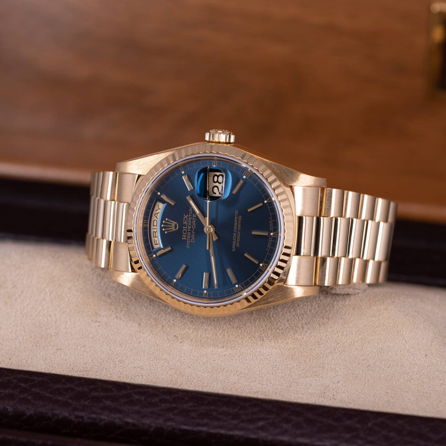 18k-Rolex-Day-Date-18238-1991-3.jpg