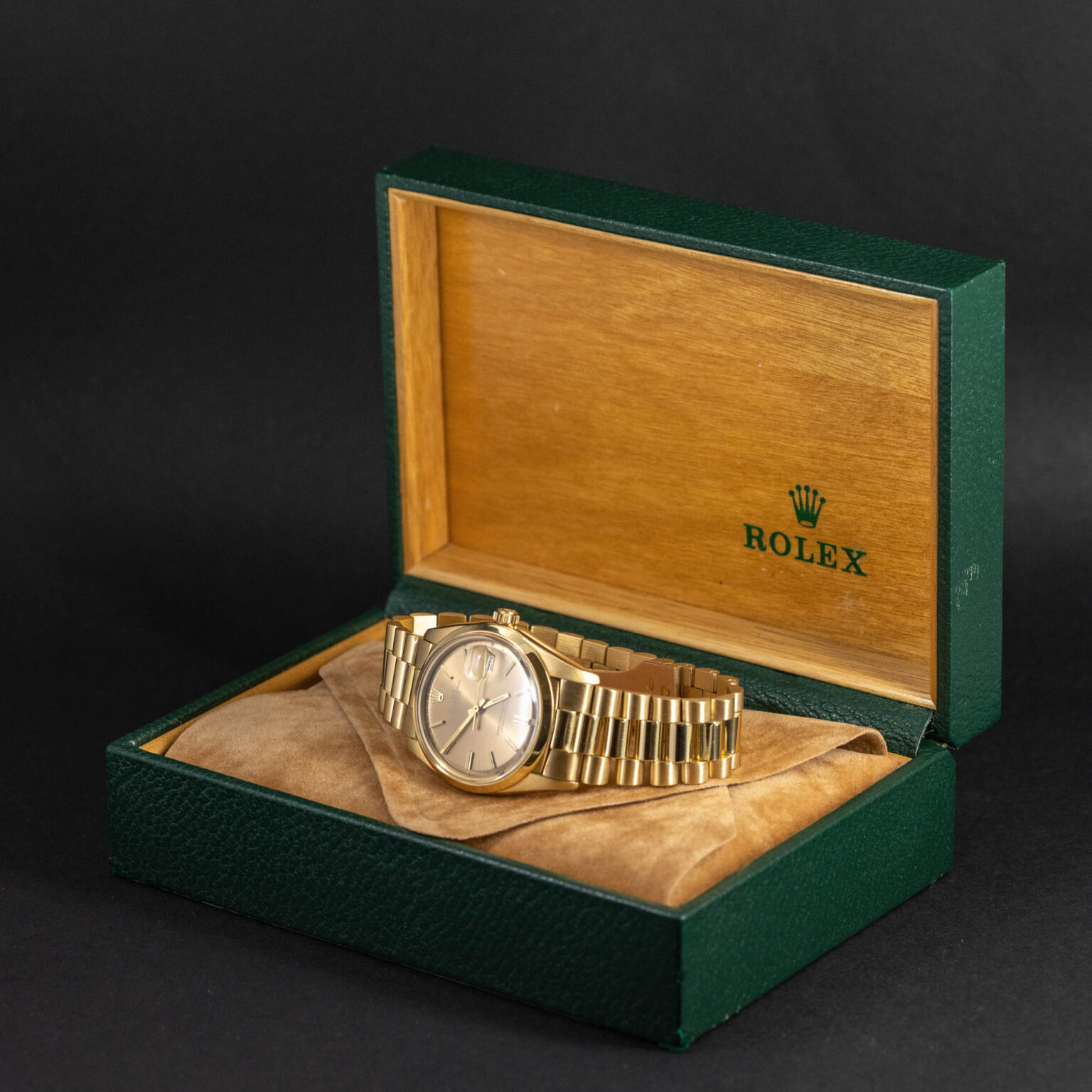 18k-Rolex_Datejust_1600_1972-3.jpg