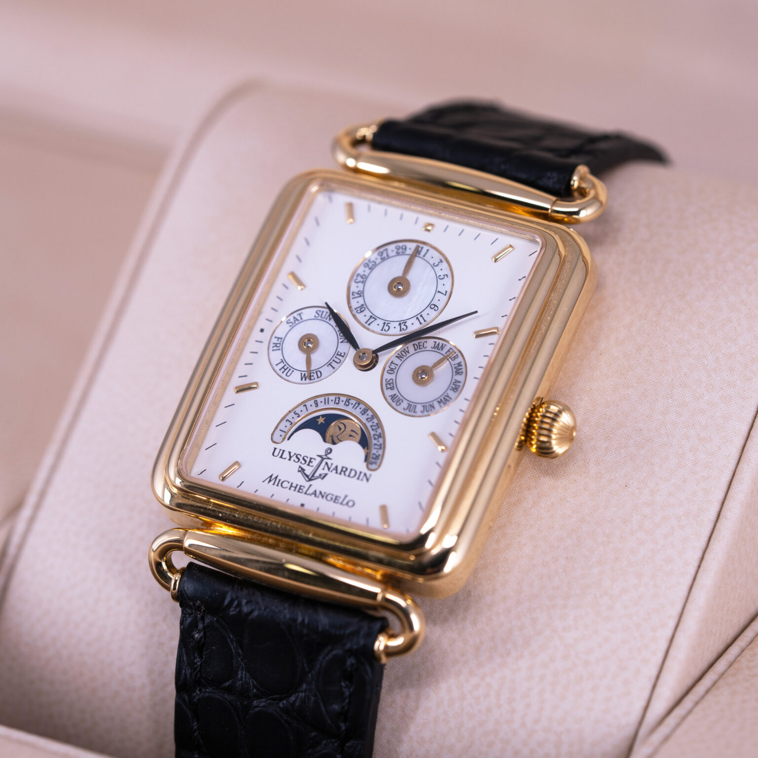 18k-Ulysse-Nardin_Michelangelo_161.42-3-1.jpg