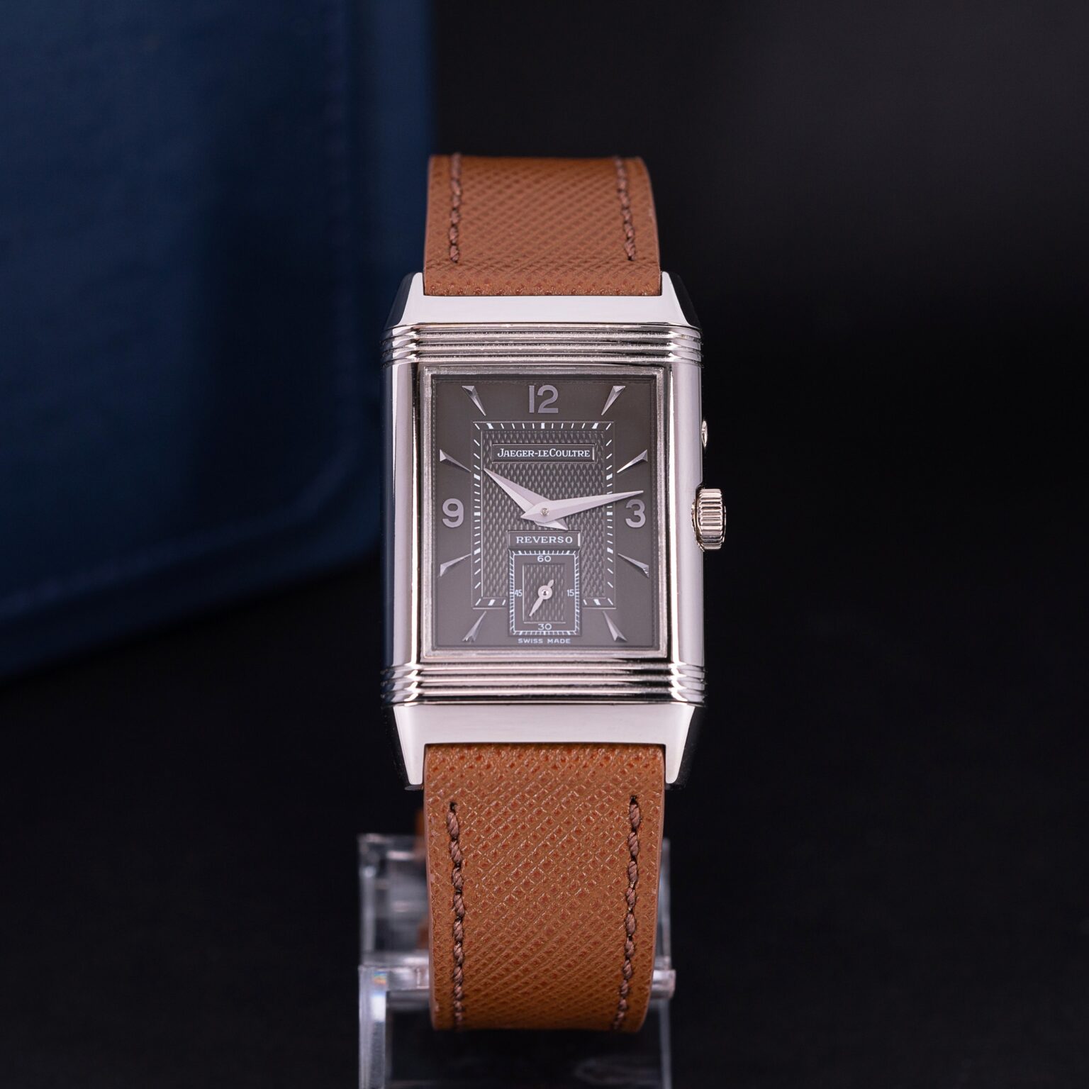 18k_JLC_Reverso_Night-Day-4.jpg
