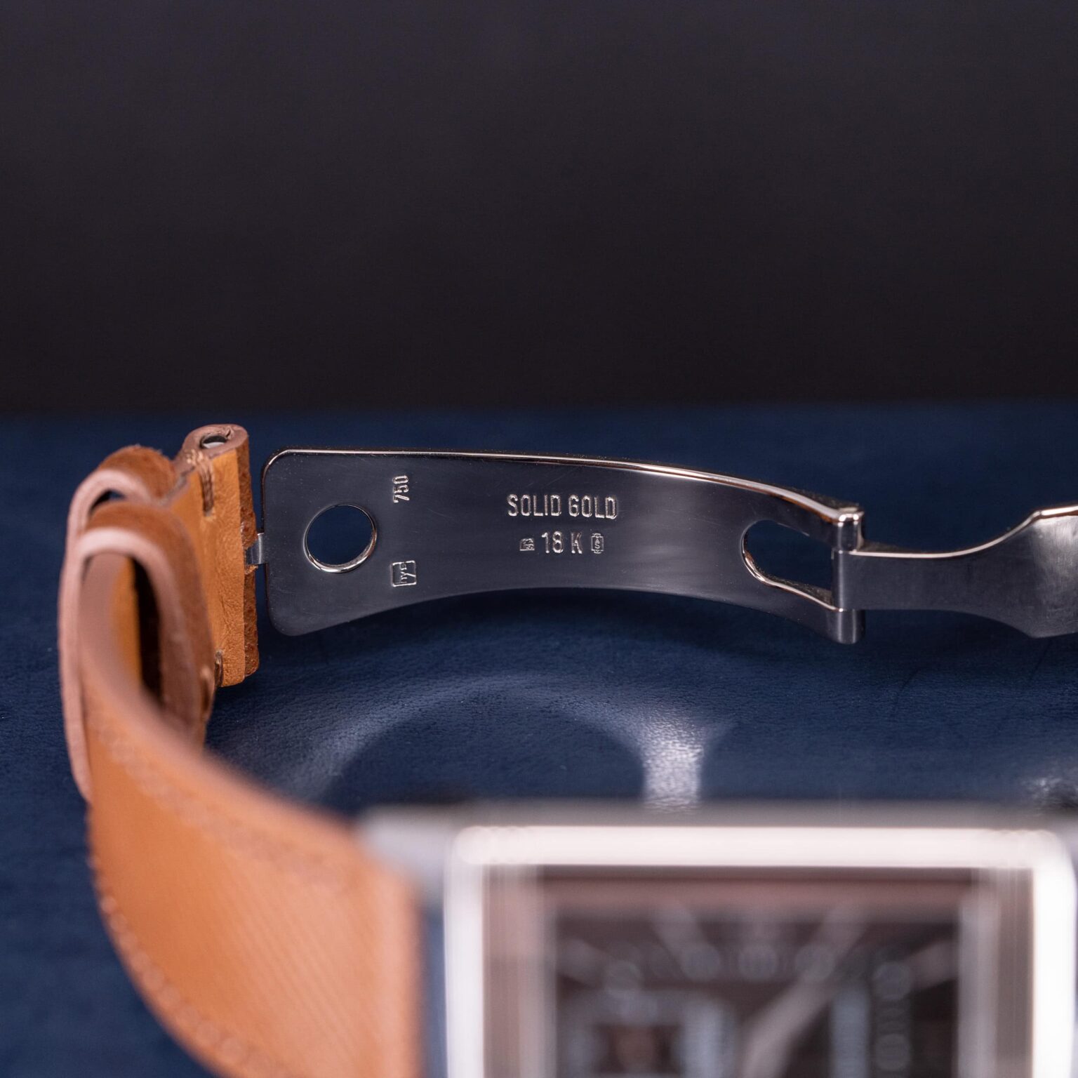 18k_JLC_Reverso_Night-Day-8.jpg