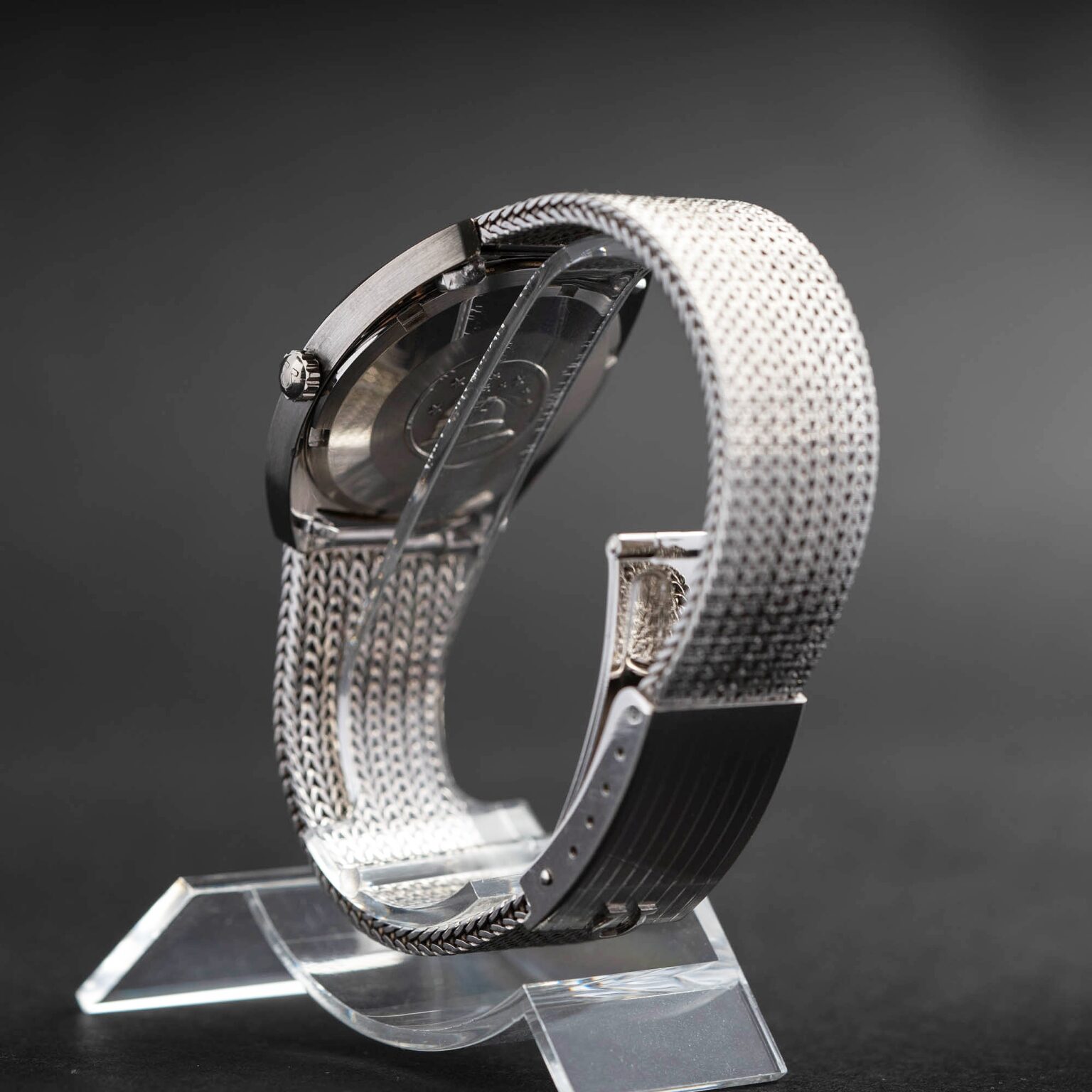 18k_Omega_Constellation_168.009-8.jpg