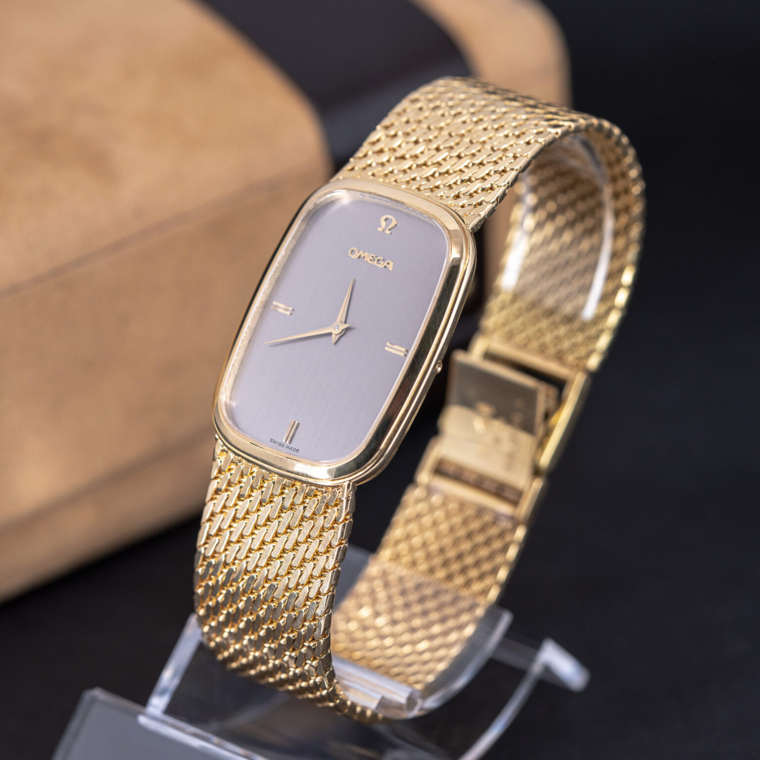 18k_Omega_De-Ville_1980-2.jpg