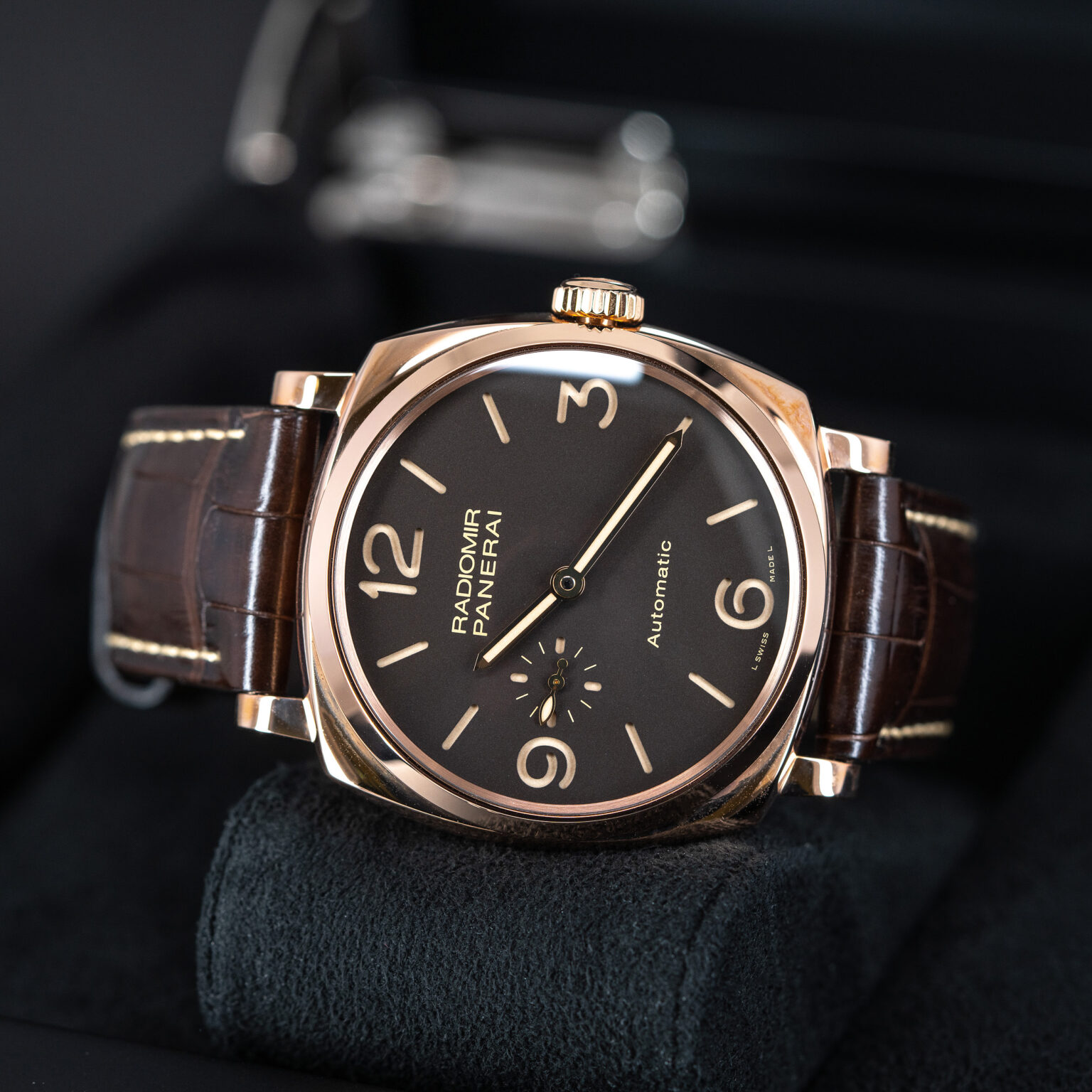 18k_Panerai_Radiomir_PAM00573-6.jpg