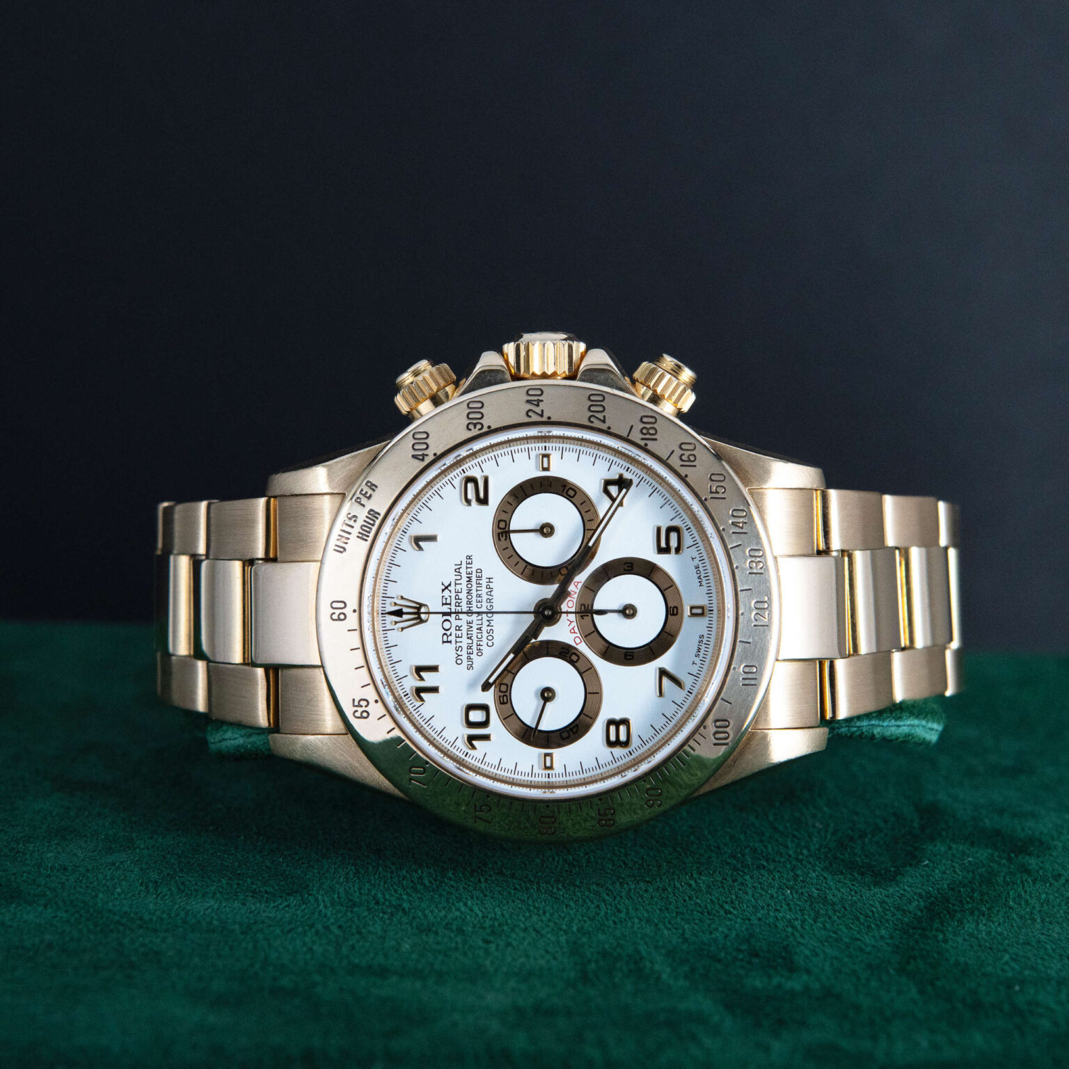 18k_Rolex_Daytona_16528-5-scaled-1.jpg