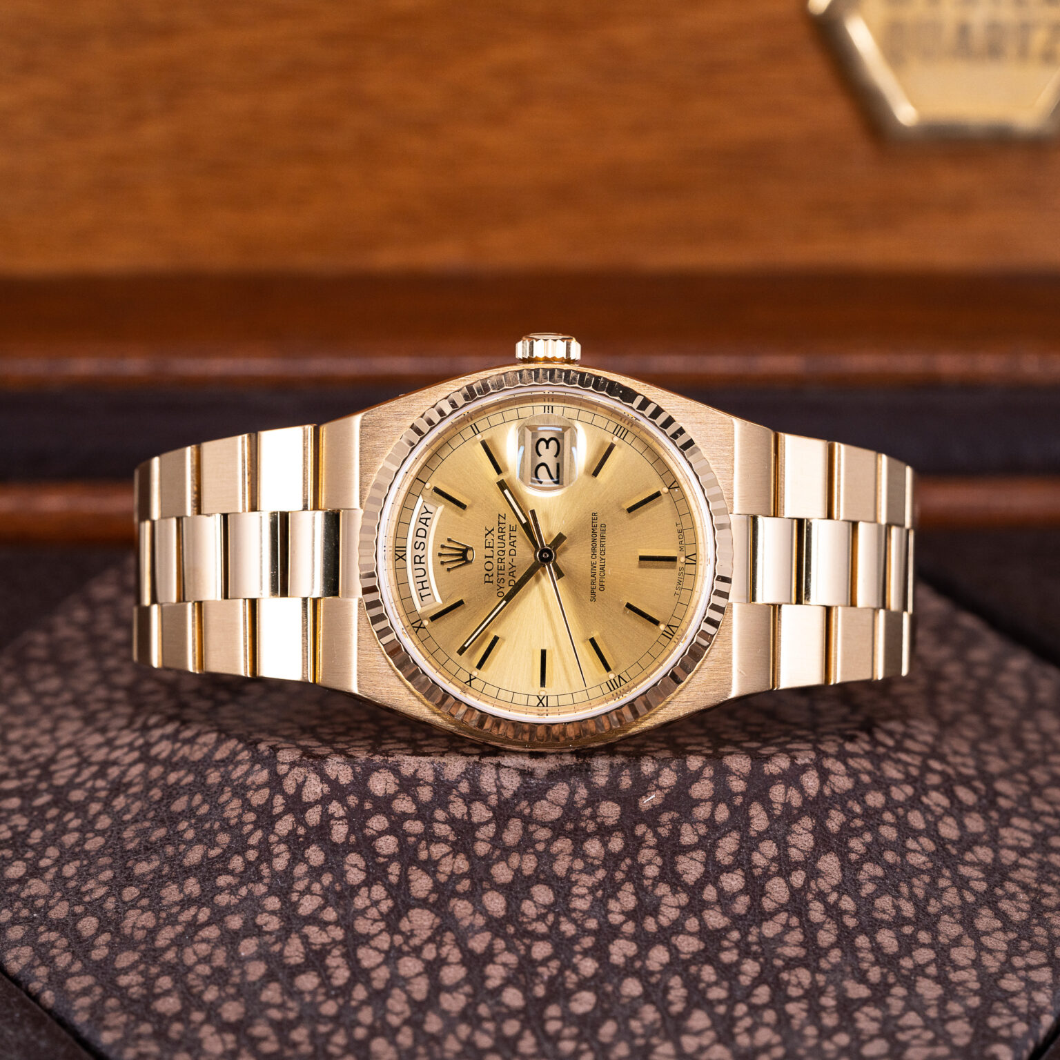 18k_Rolex_Oysterquartz_Day-Date_19018_1986-2.jpg