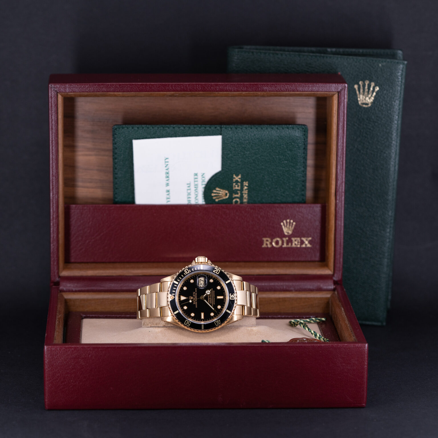 18k_Rolex_Submariner_16618_1992.jpg