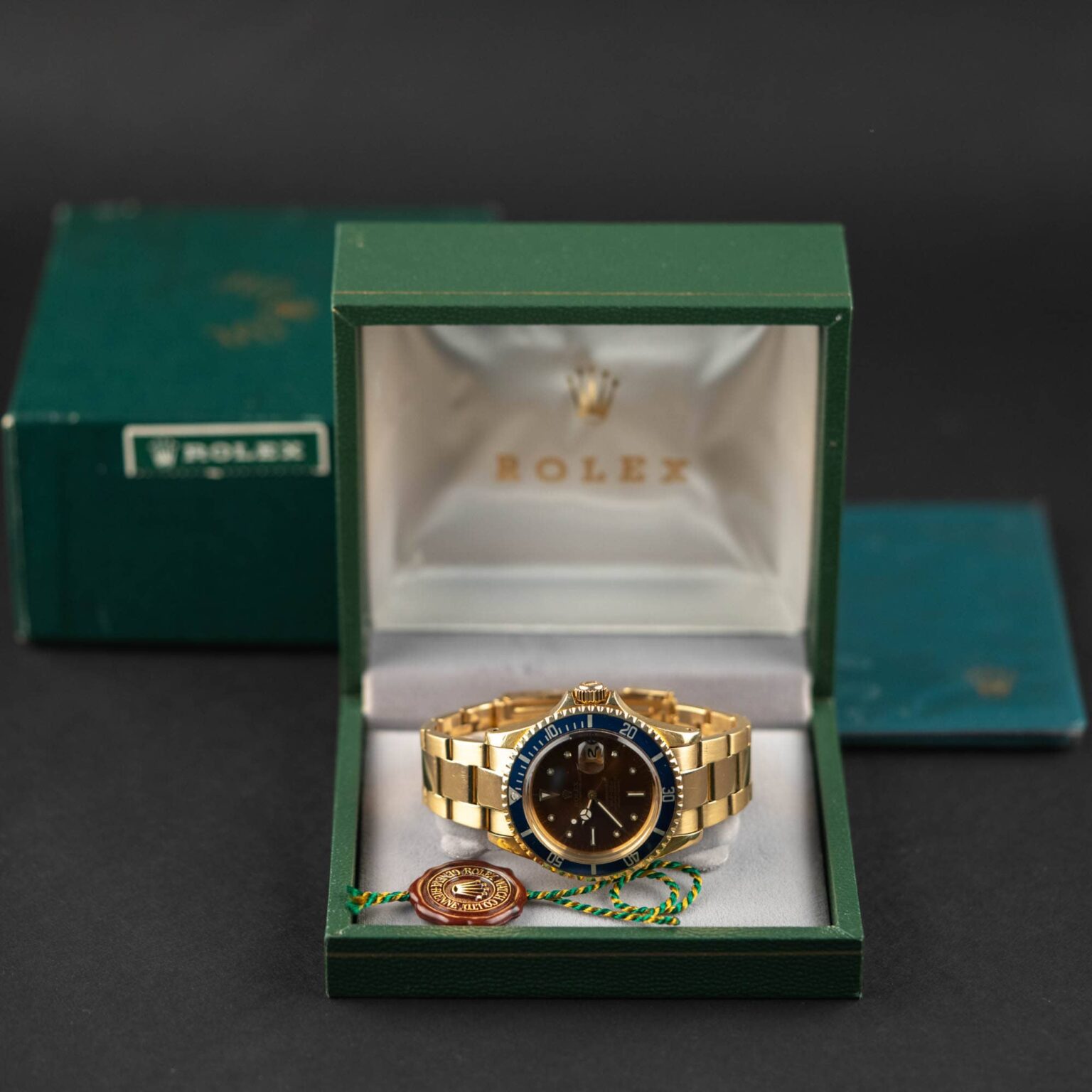 18k_Rolex_Submariner_1680_1975-3.jpg