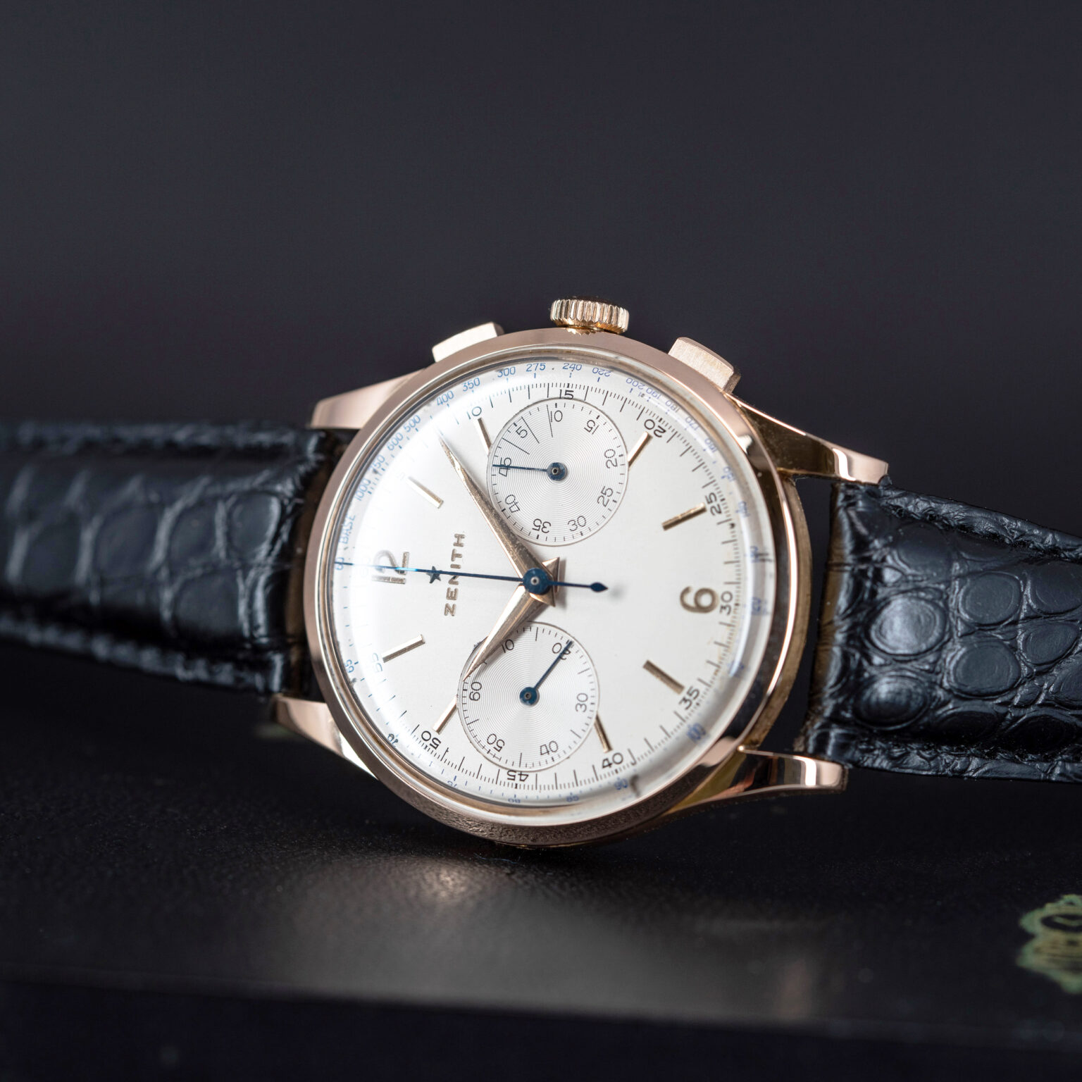 18k_Zenith_kronografi_1950-luku-1.jpg