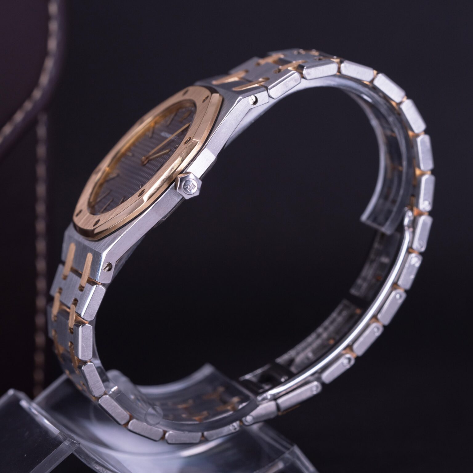 Audemars-Piguet-56175SA-7.jpg