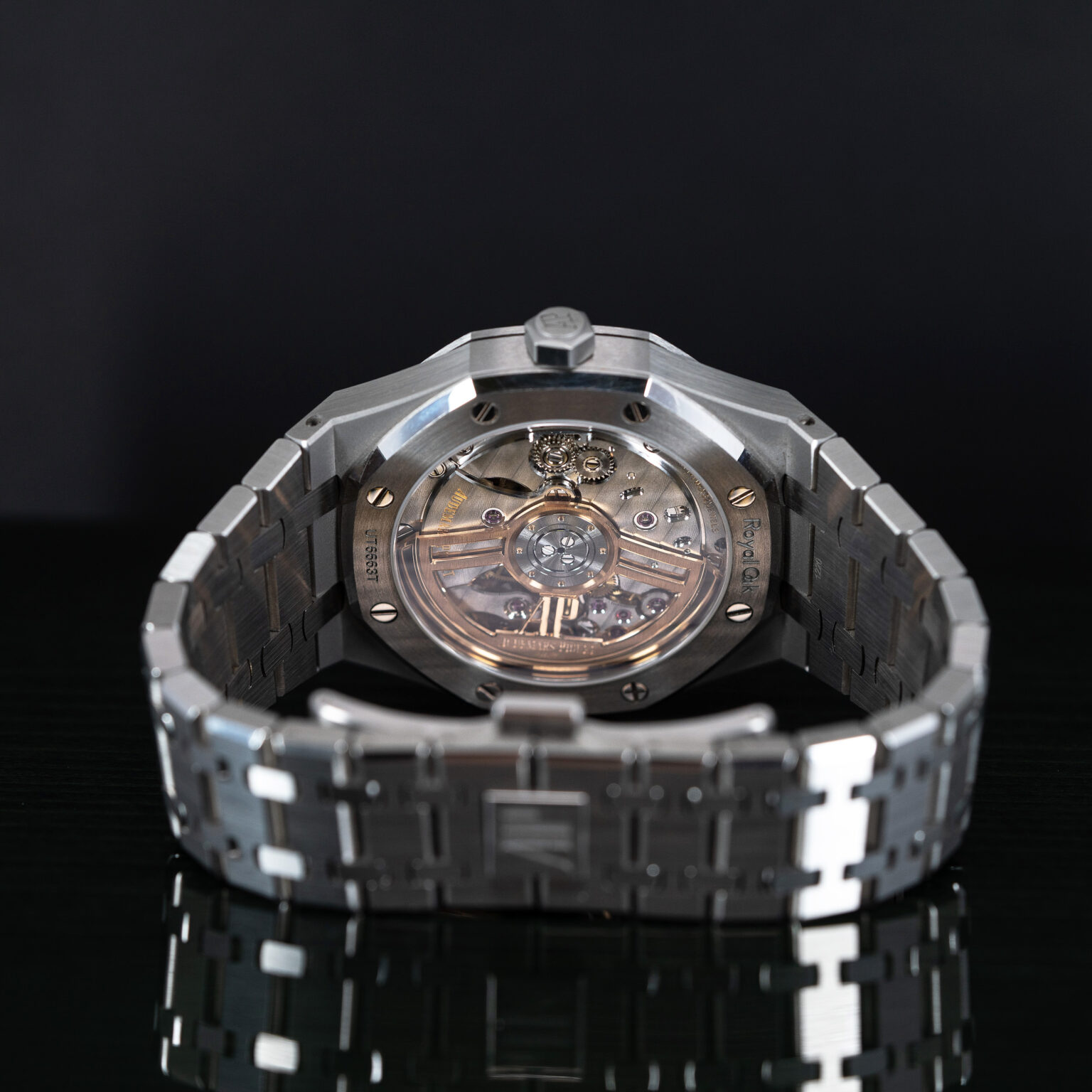 Audemars-Piguet_Royal-Oak_15500ST_2019-6.jpg