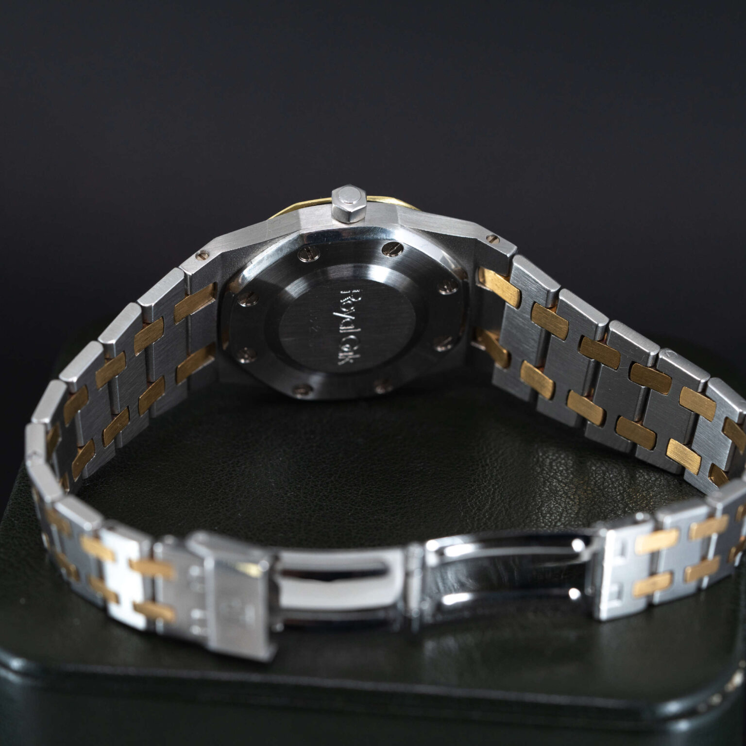 Audemars-Piguet_Royal-Oak_Lady_1977-5-scaled-1.jpg