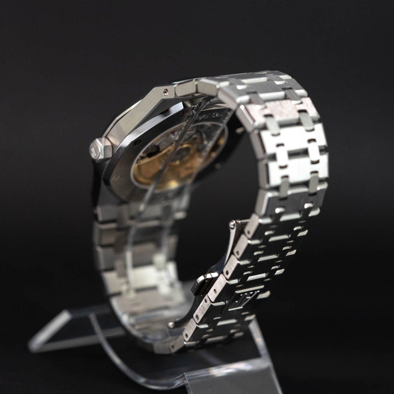 Audemars_Piguet_RO_15300ST-3.jpg