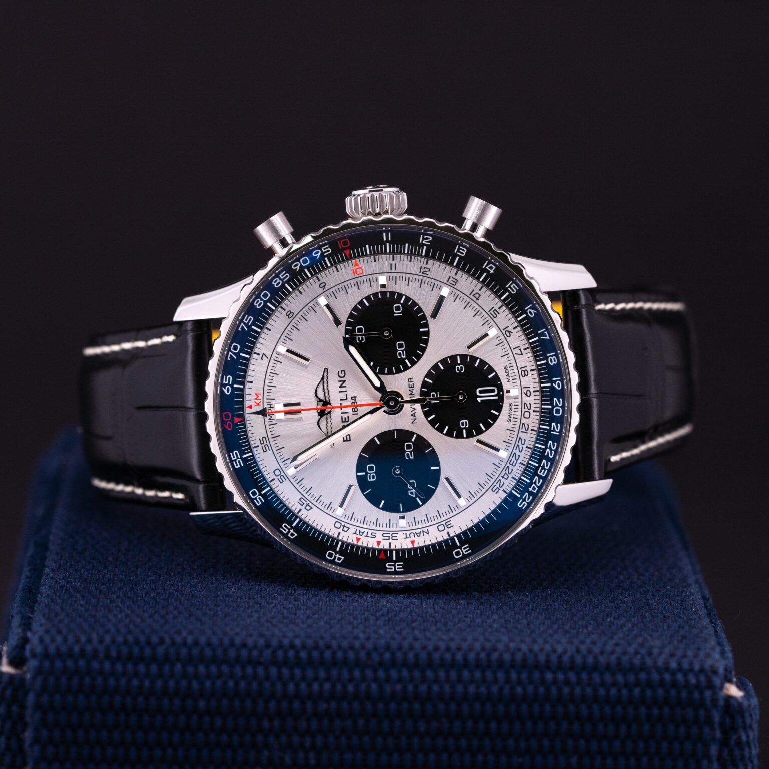 Breitling-Navitimer-43-2023-4.jpg