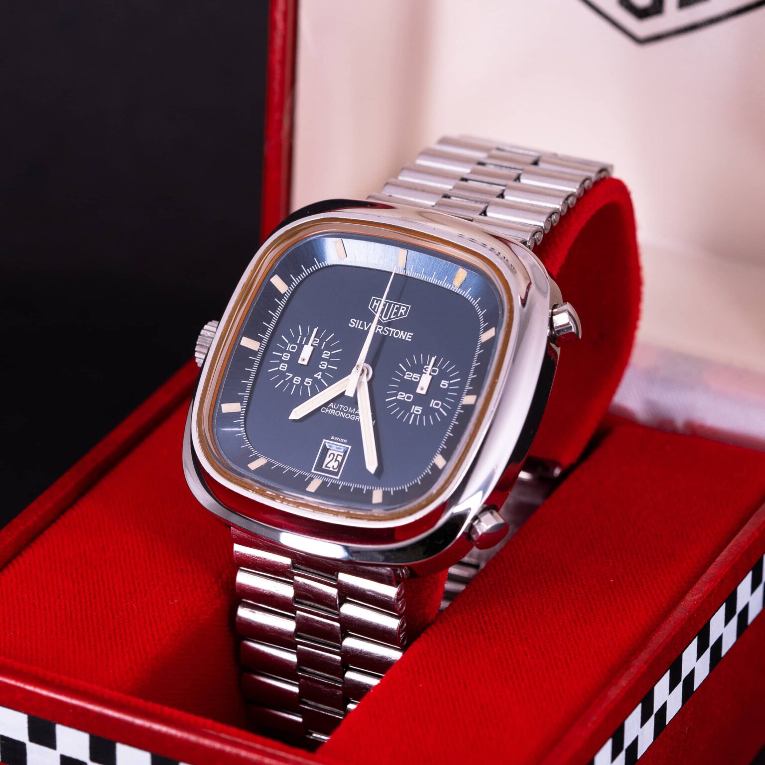 Heuer-Silverstone-Automatic-1974-6.jpg
