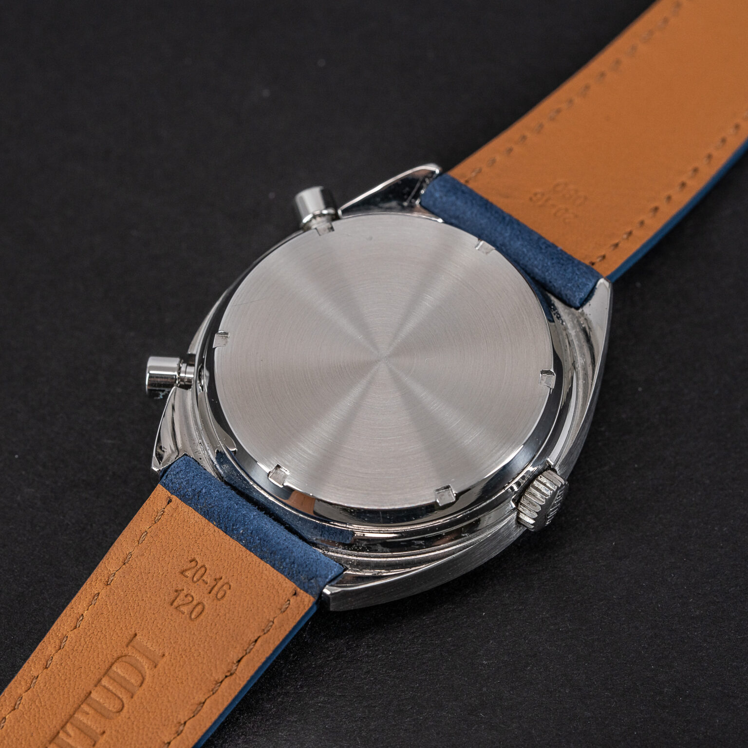 Heuer_Carrera_1153-S_1970-5.jpg