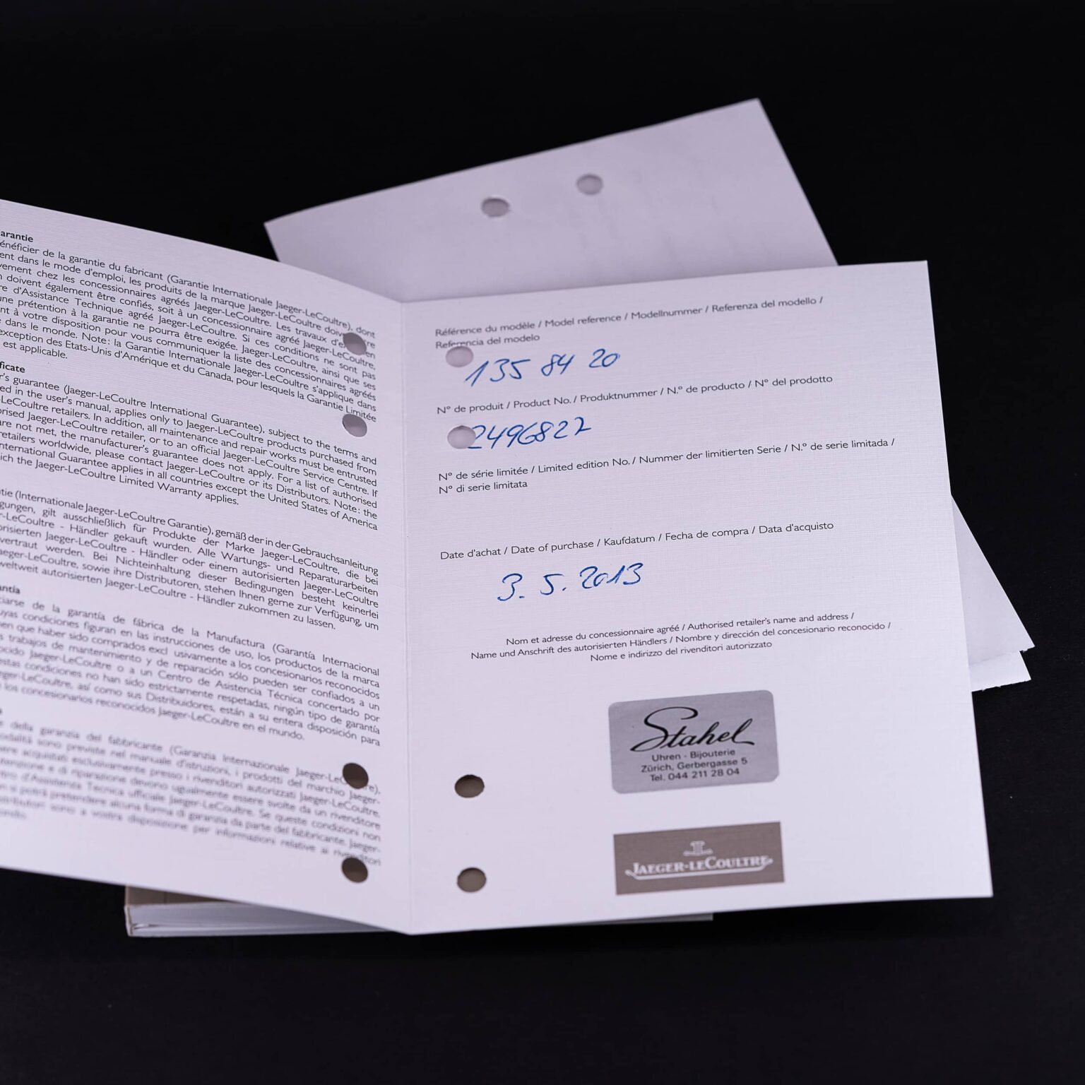 JLC_Master_Grande_Ultra-Thin_2013-12.jpg