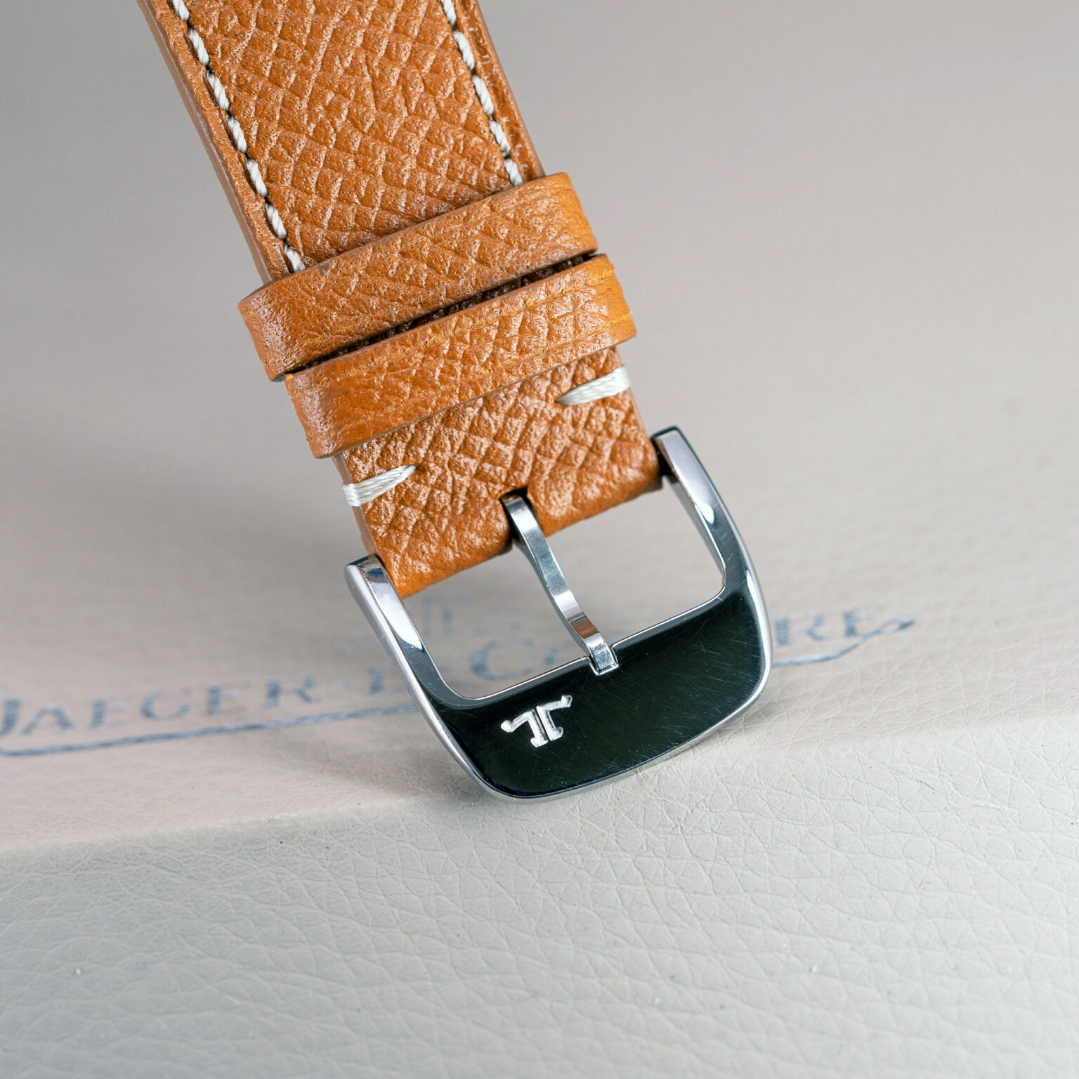 Jaeger-LeCoultre_Master-Compressor-Chronograph-5.jpg