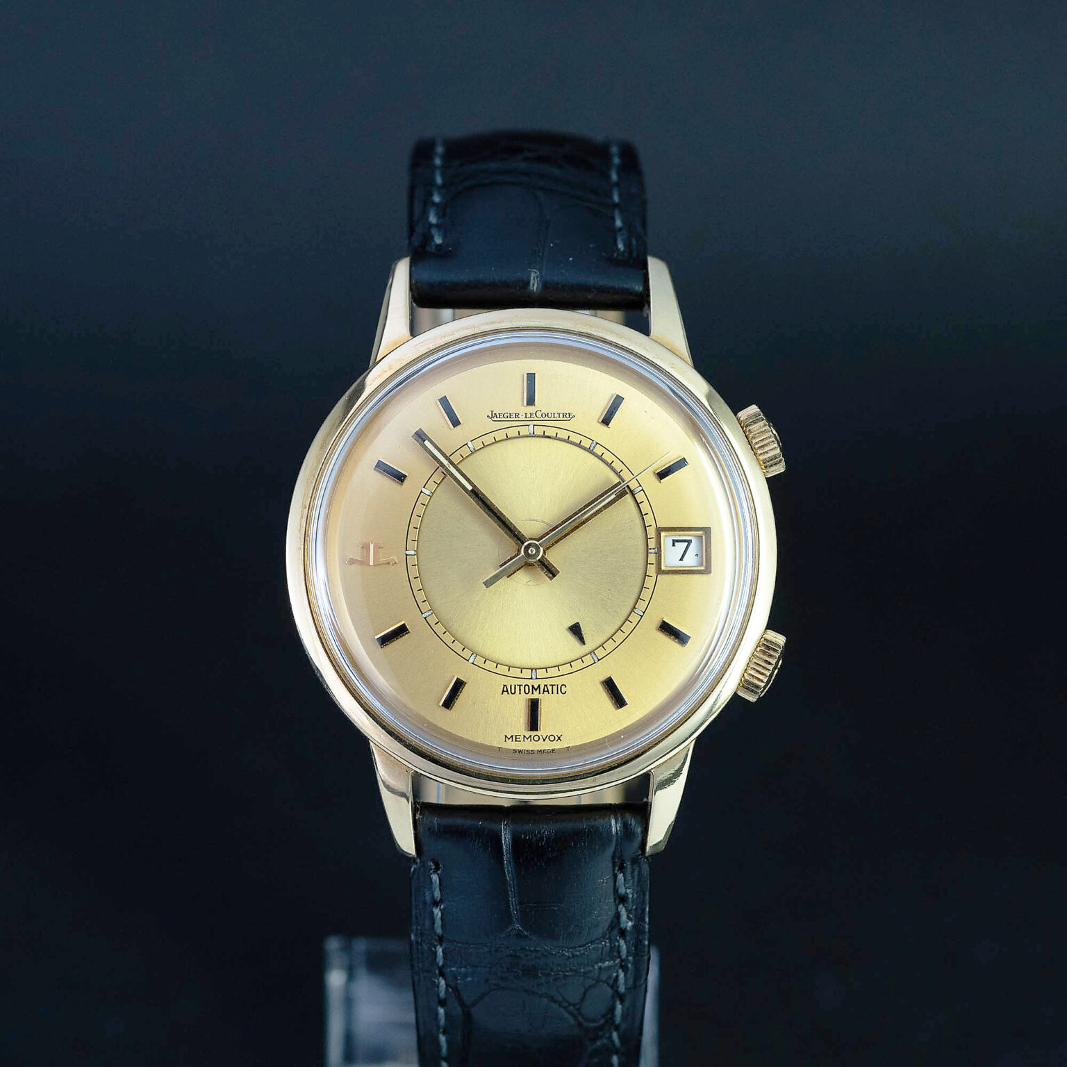 Jaeger_LeCoultre_Memovox_18k-4-1.jpg