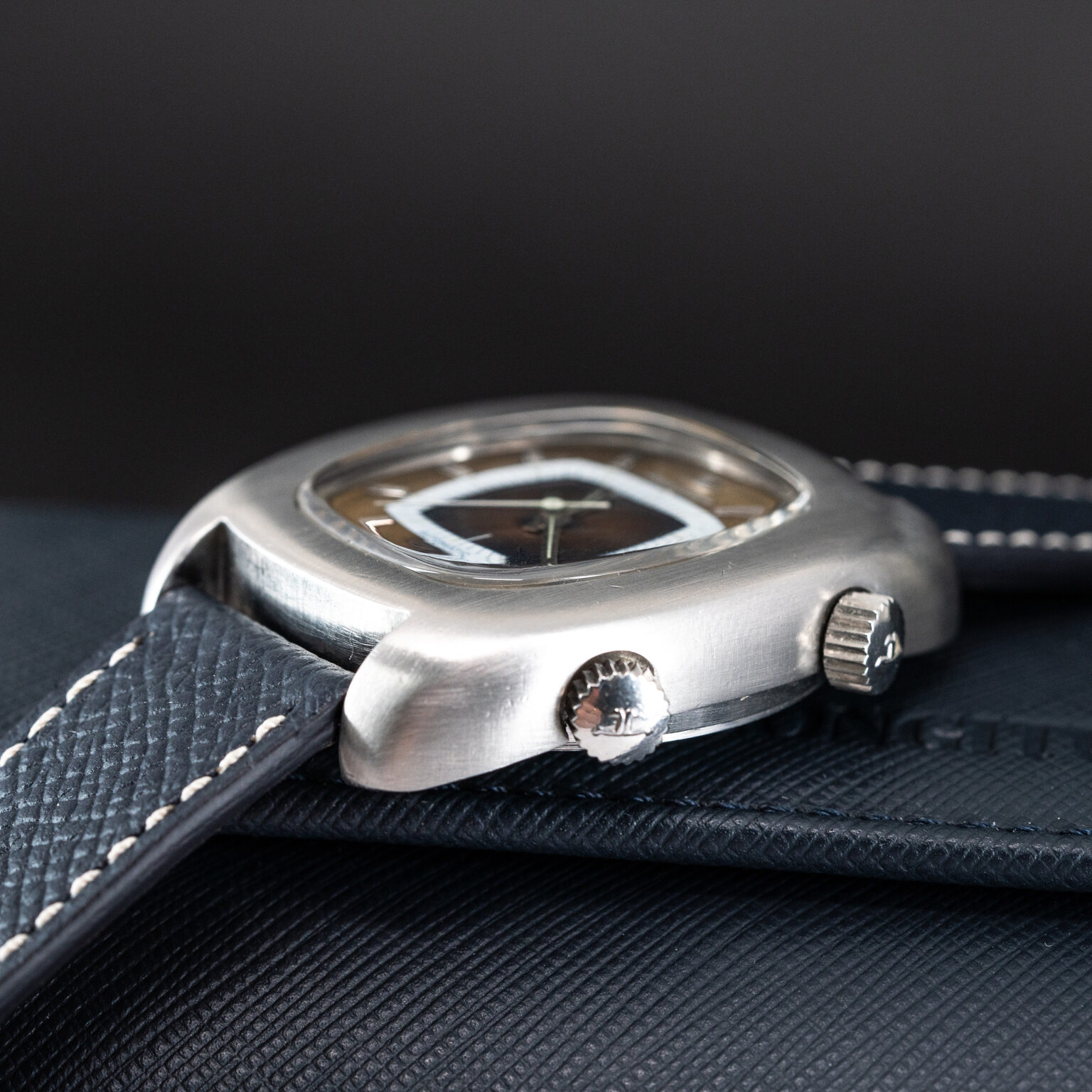 Jaeger_LeCoultre_Memovox_E872-3.jpg