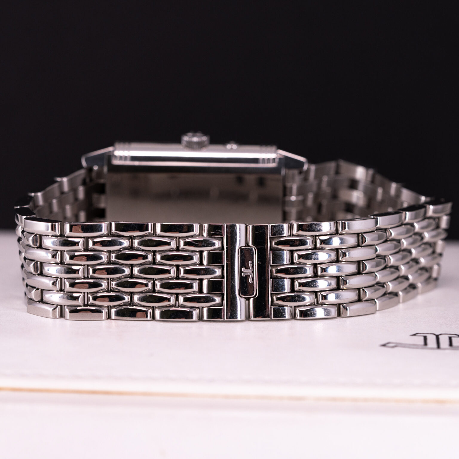 Jaeger_LeCoultre_Reverso_270.8.54-11.jpg