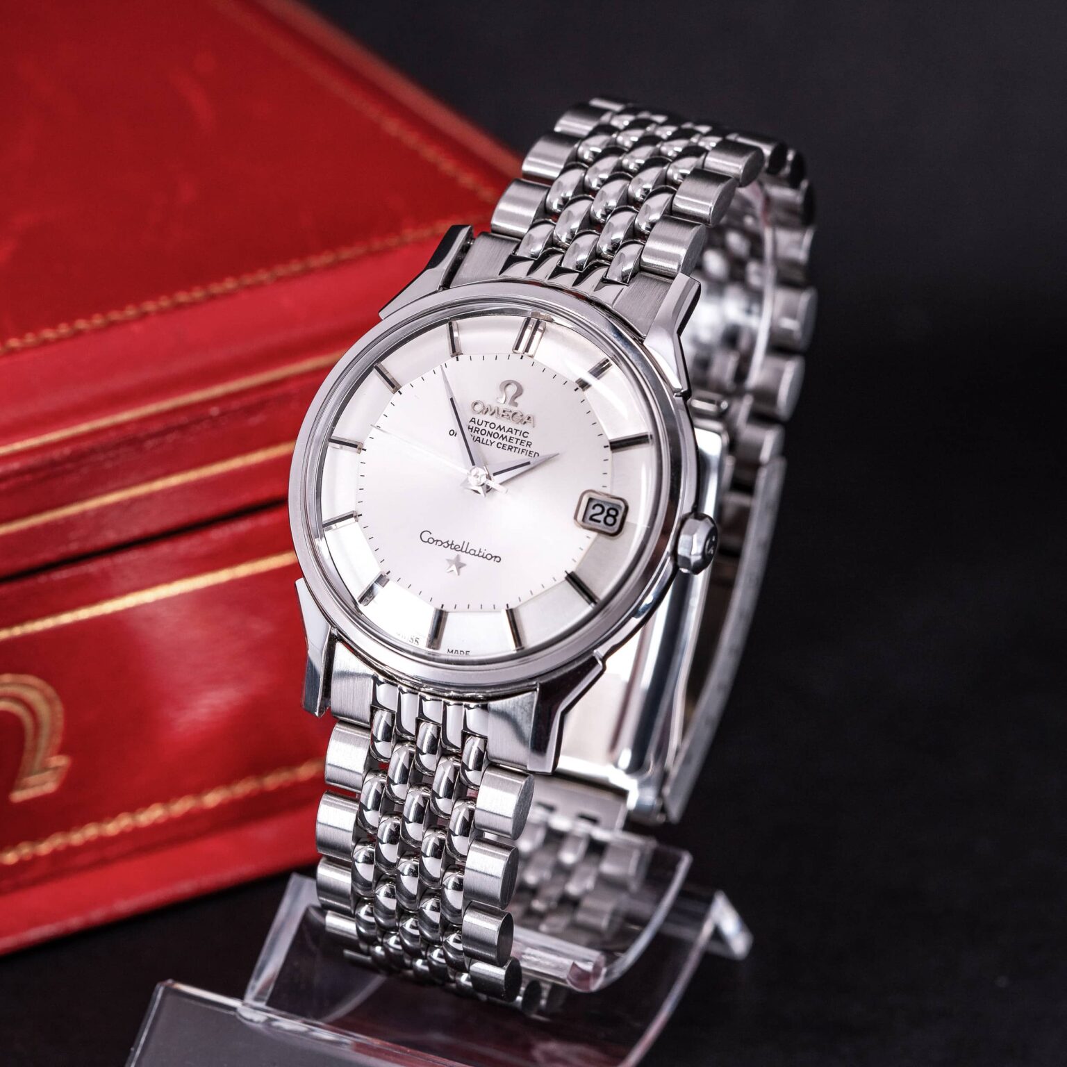 Omega-Constellation-Pie-Pan-1968-2.jpg
