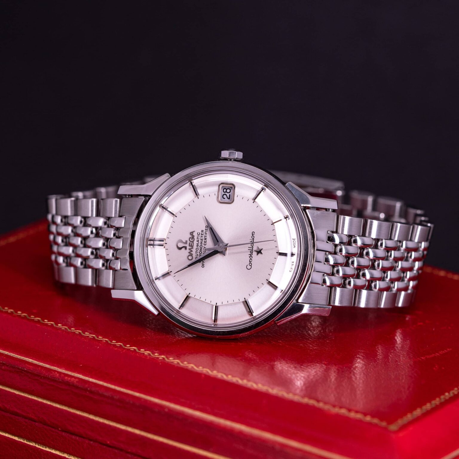 Omega-Constellation-Pie-Pan-1968-6.jpg