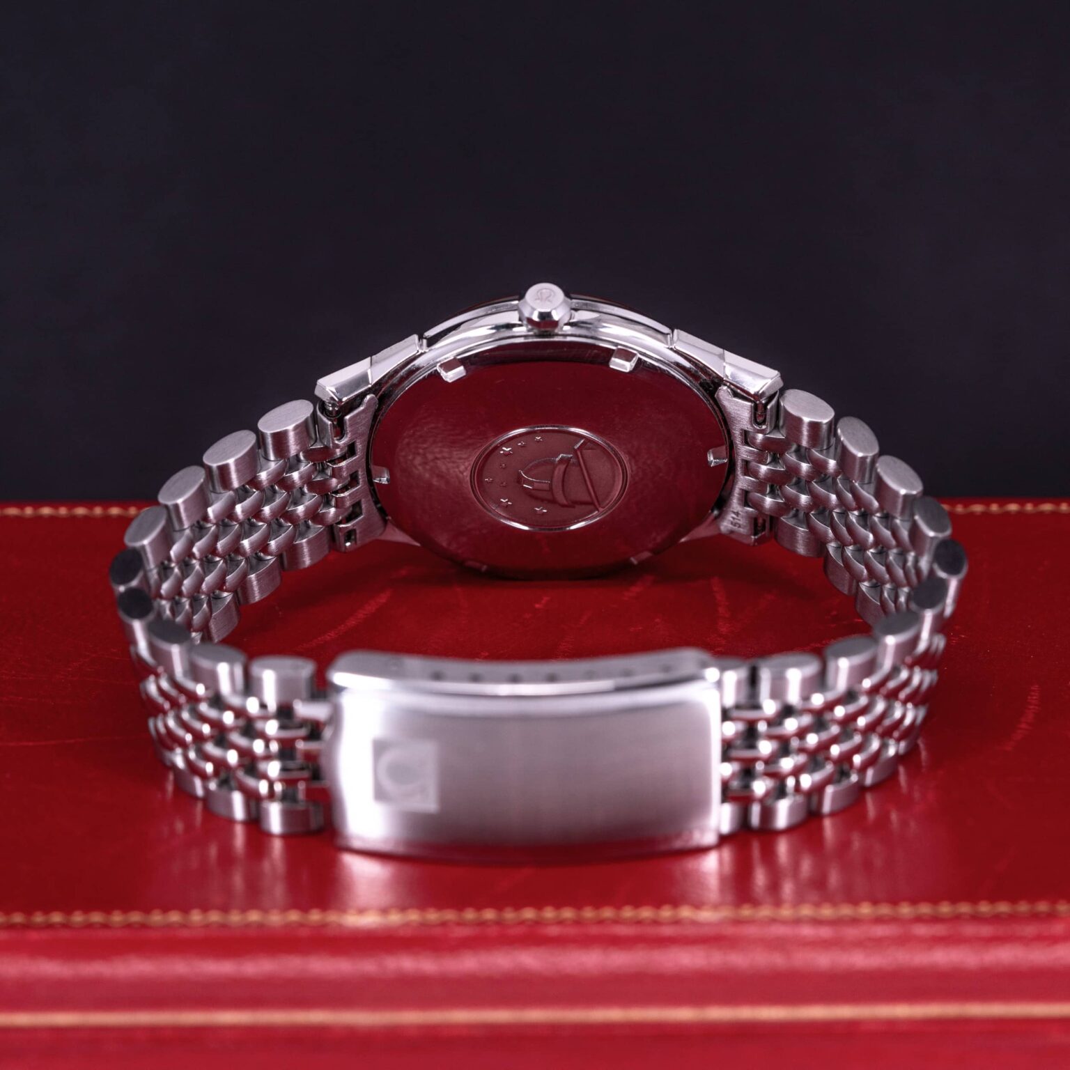 Omega-Constellation-Pie-Pan-1968-7.jpg
