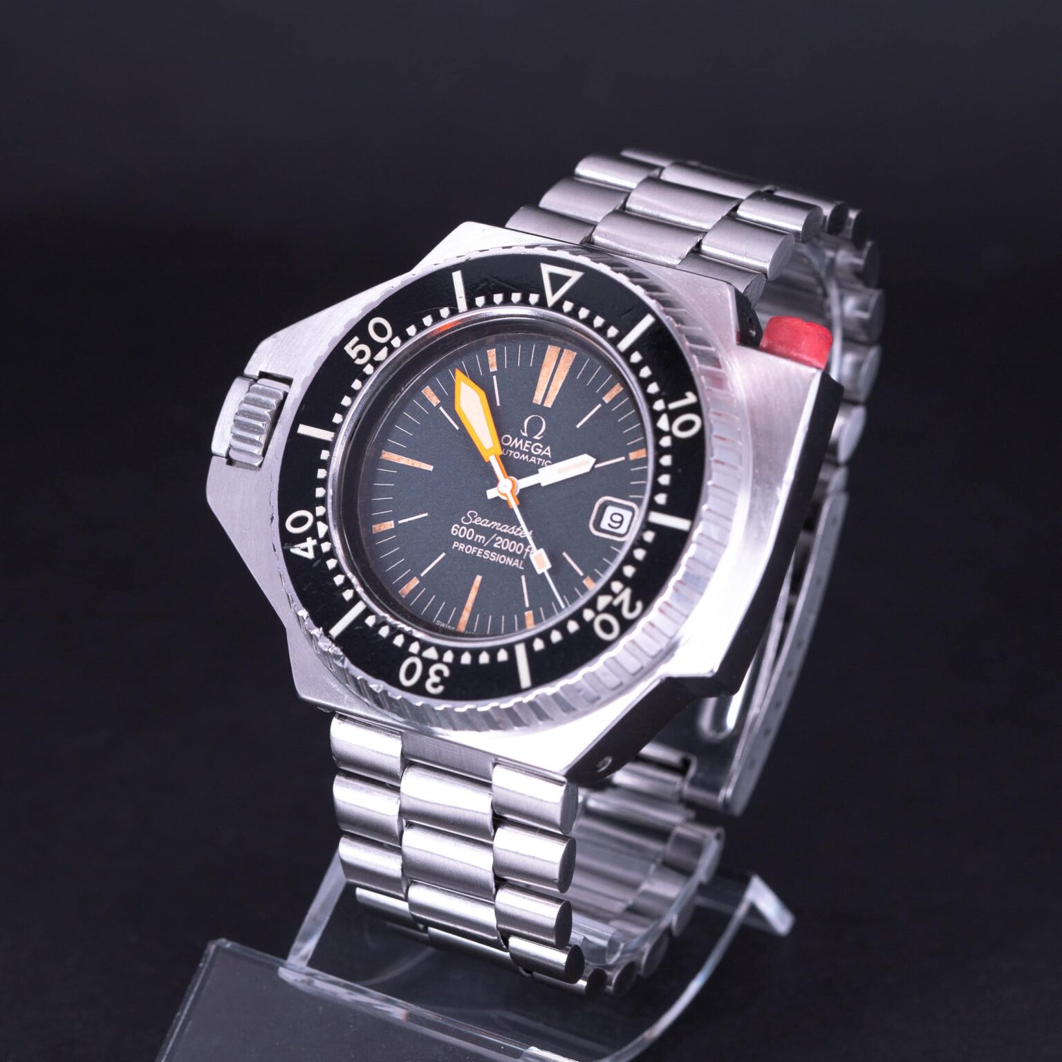 Omega-Plo-Prof-600-2.jpg